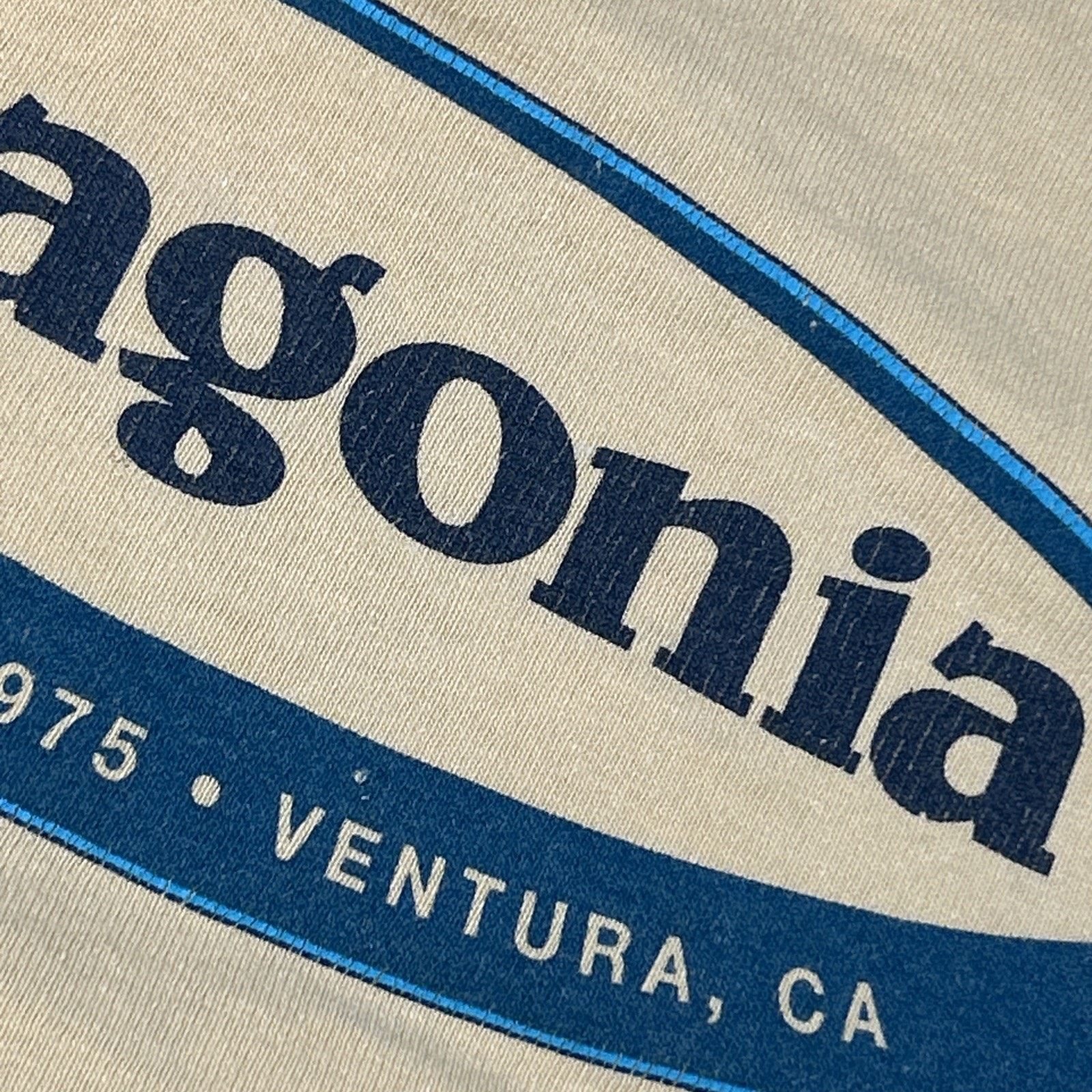 Patagonia USA Patagonia Logo T Shirt Womens Crop Large Skateboard VTG Size L / US 10 / IT 46 - 11 Thumbnail