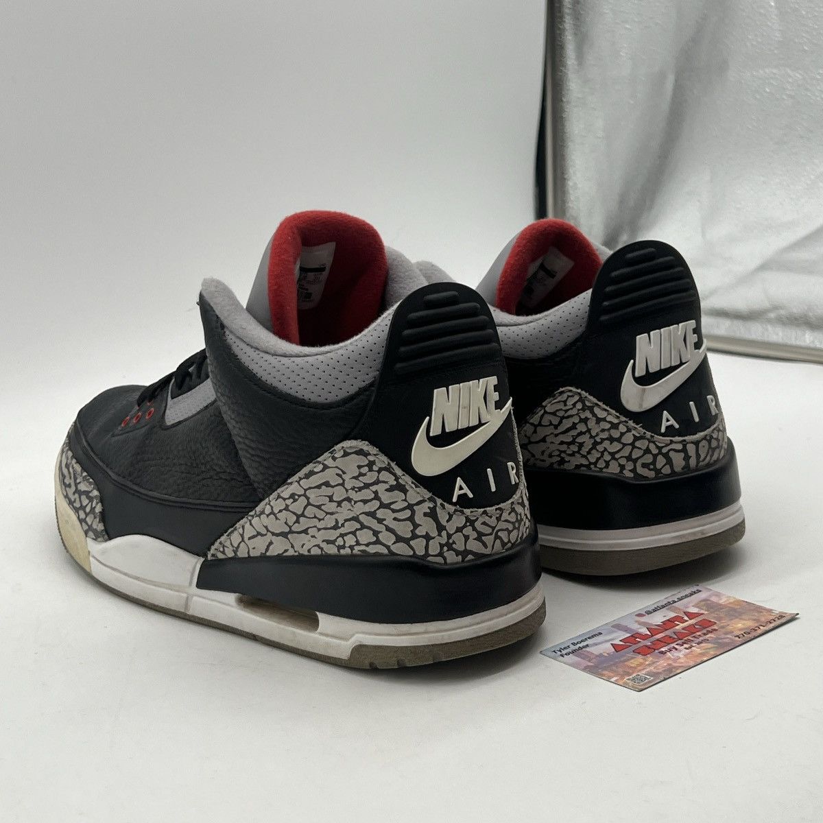 Jordan Brand Air Jordan 3 black cement Size US 13 / EU 46 - 4 Thumbnail