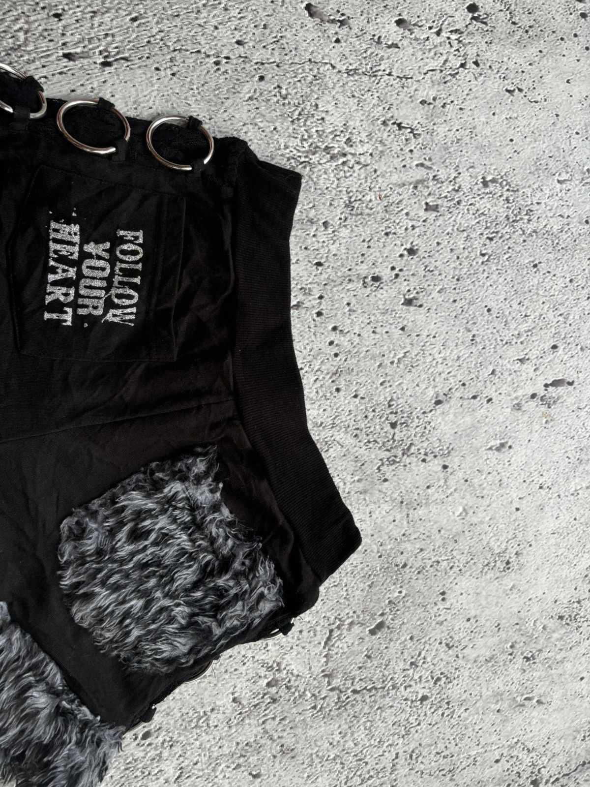 Hysteric Glamour Y2k opium Dig Deep punk style women short pants Size 29" - 3 Thumbnail