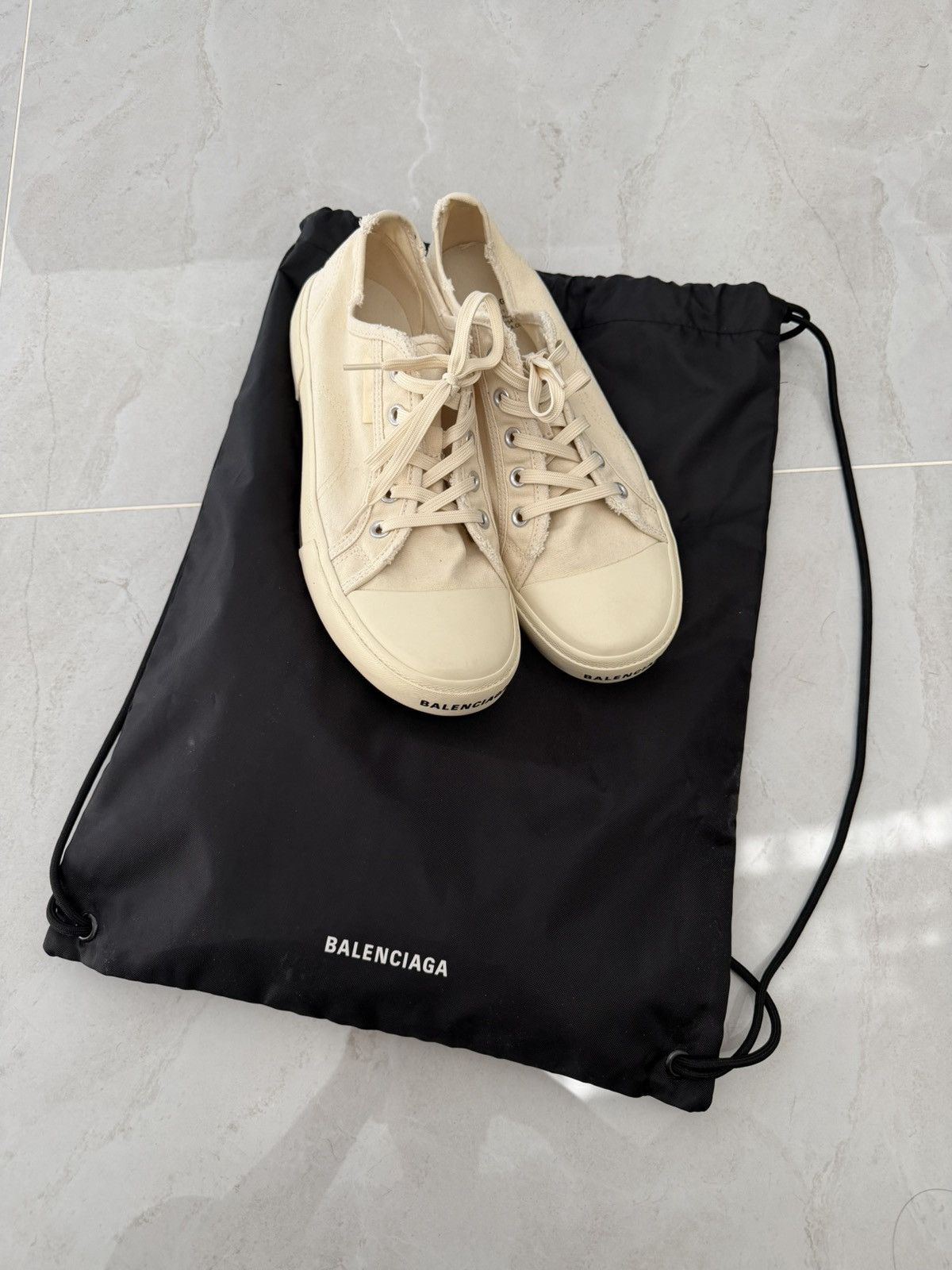 Balenciaga Balenciaga Paris White Low Top Sneaker Sz.44 Size US 11 / EU 44 - 7 Thumbnail