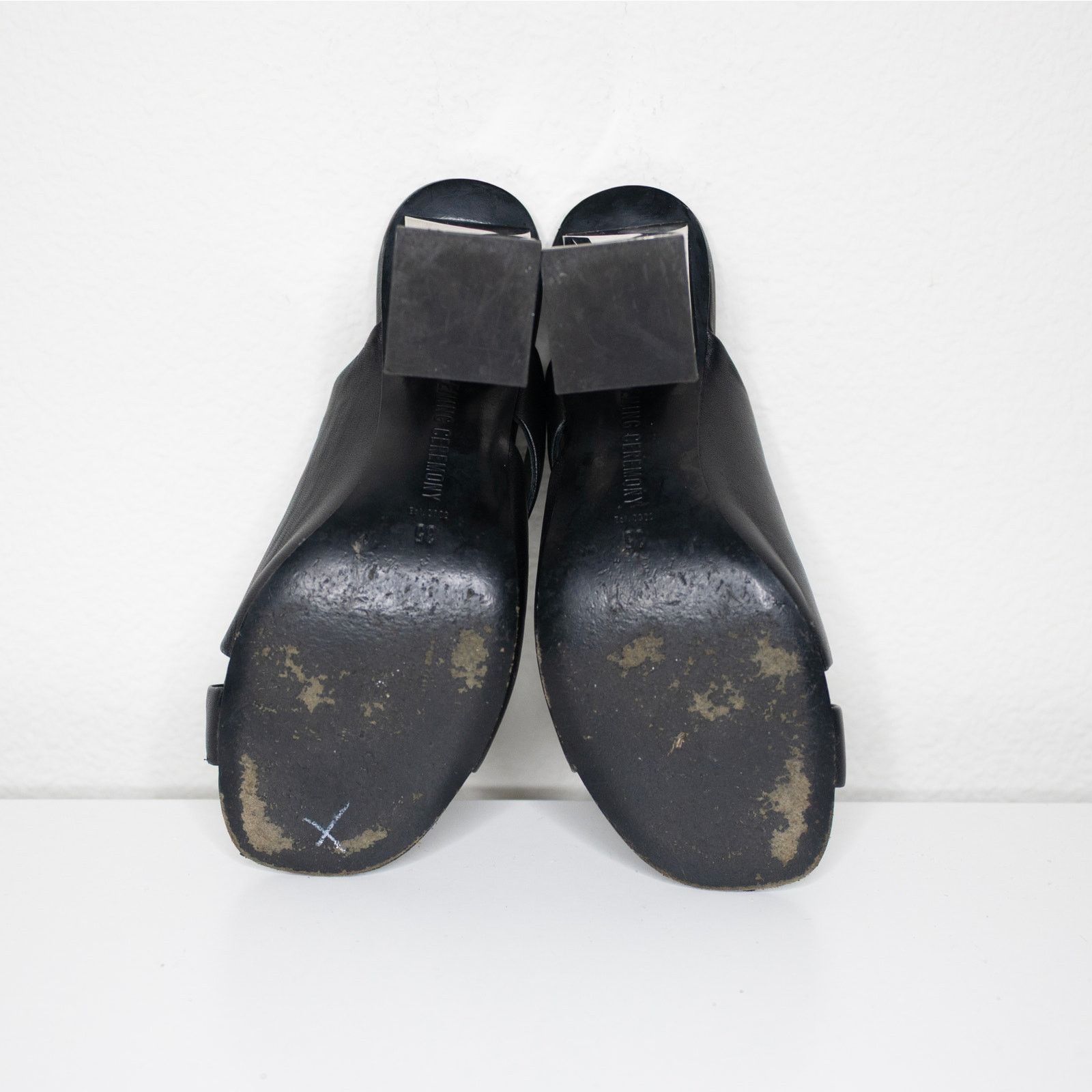 Opening Ceremony Opening Ceremony Black Leather Mules Size US 5 / IT 35 - 6 Thumbnail