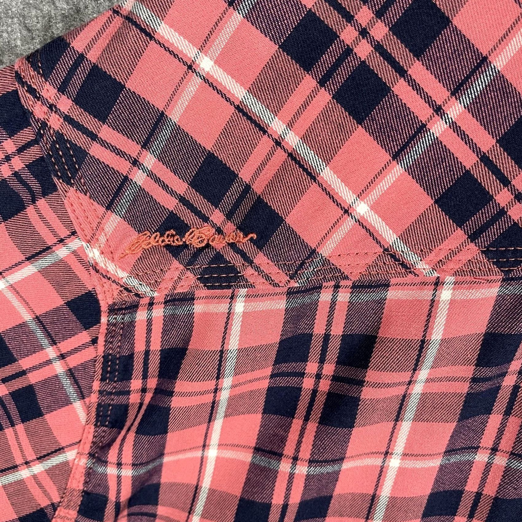 Eddie Bauer Eddie Bauer Shirt Mens XL Pink Plaid Short Sleeve Button Up Workwear Foreman Fit Size US XL / EU 56 / 4 - 4 Thumbnail