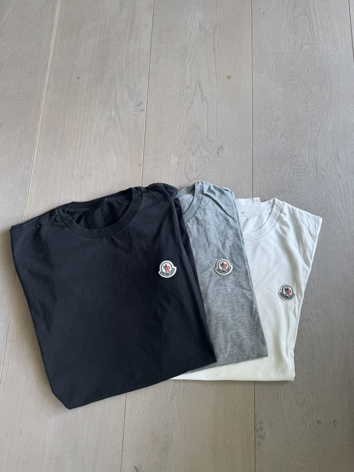 MONCLER｜ (8C00009 83927 999) Moncler MONCLER Men T-Shirts 8C00009 83927 097 999 NERO