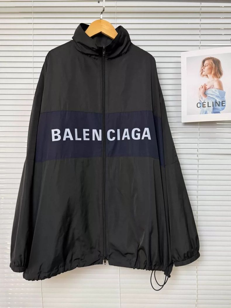 Balenciaga Black Zip Jacket for Spring and Autumn-dmc