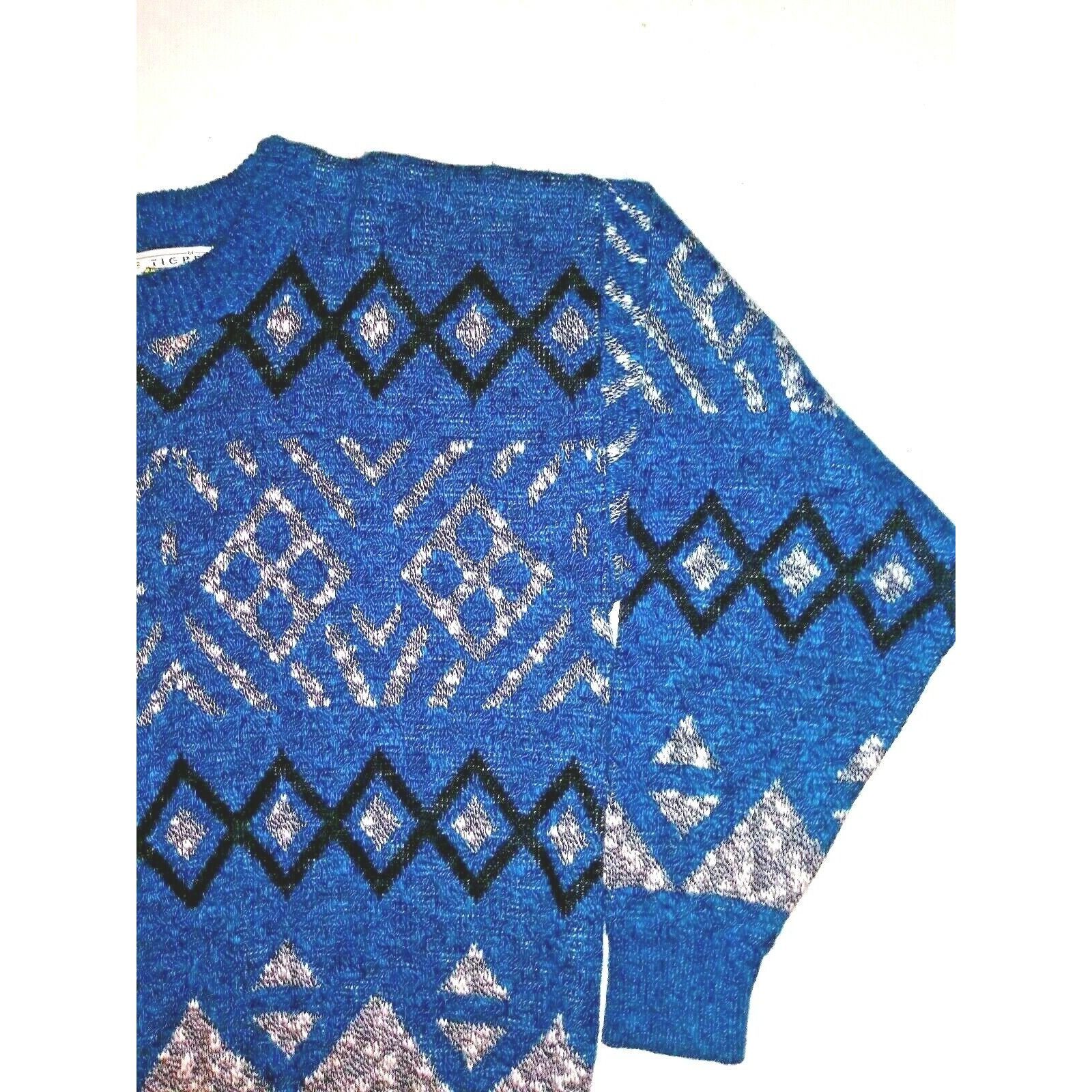 Le TIGRE Vintage Mens Sweater Aztec Geometric Sz M blue black USA Size US M / EU 48-50 / 2 - 7 Thumbnail