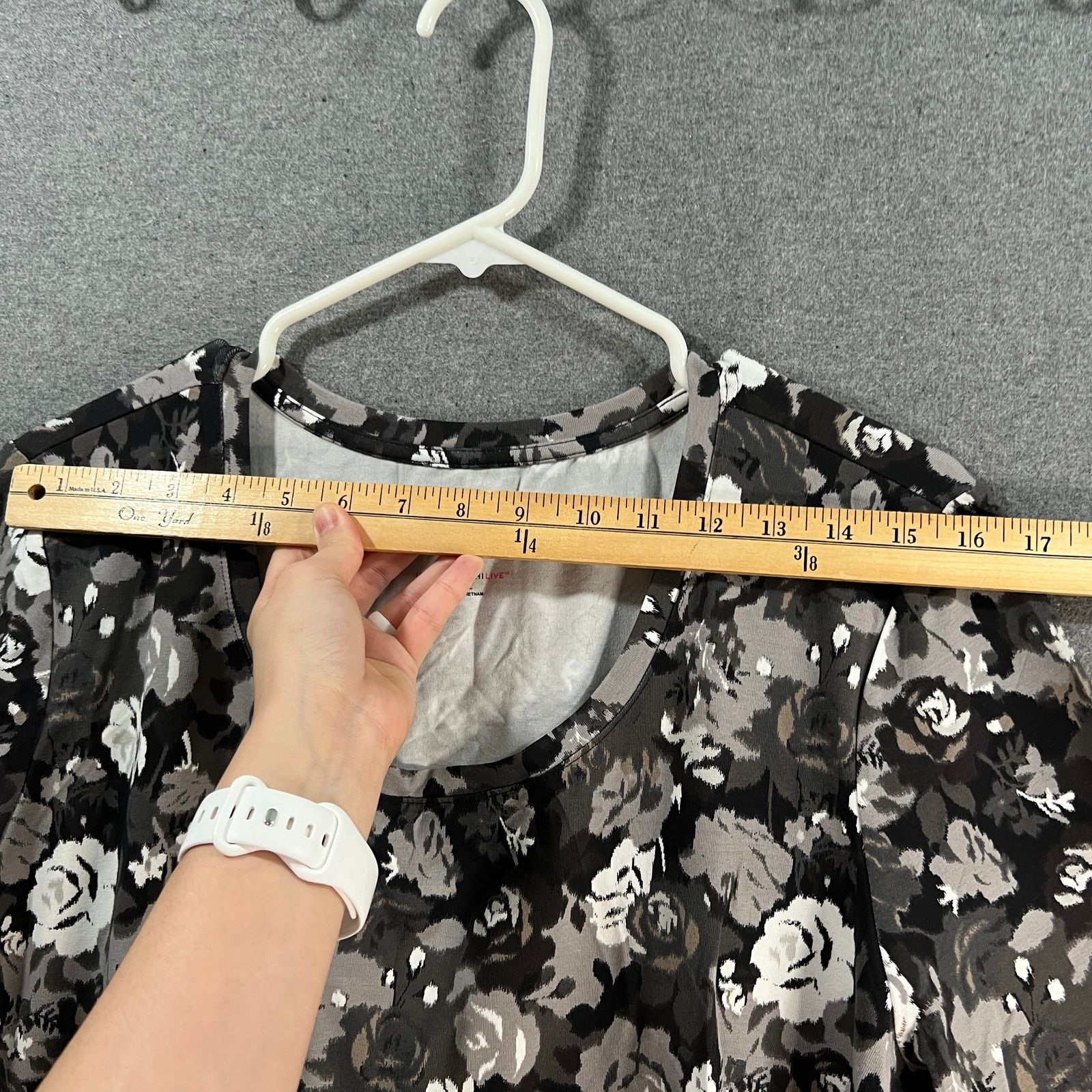 Isaac Mizrahi Isaac Mizrahi Live Regular Printed Scoop Neck Tulip Hem Size XL / US 12-14 / IT 48-50 - 7 Thumbnail