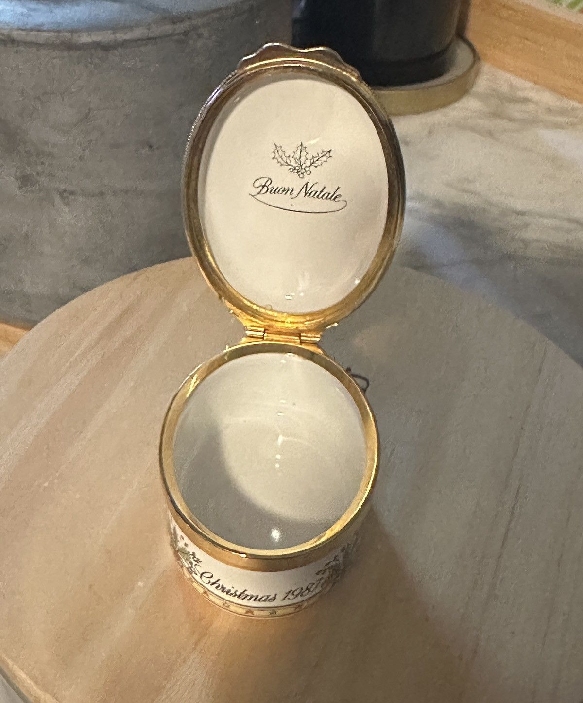 Gucci Gucci Christmas 1987 porcelain pill box Size ONE SIZE - 3 Thumbnail