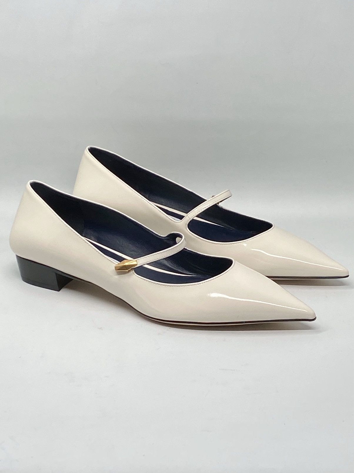 Jimmy Choo Jimmy Choo Carolyn Leather Mary Jane Flats size 38.5 Size US 8.5 / IT 38.5 - 5 Thumbnail
