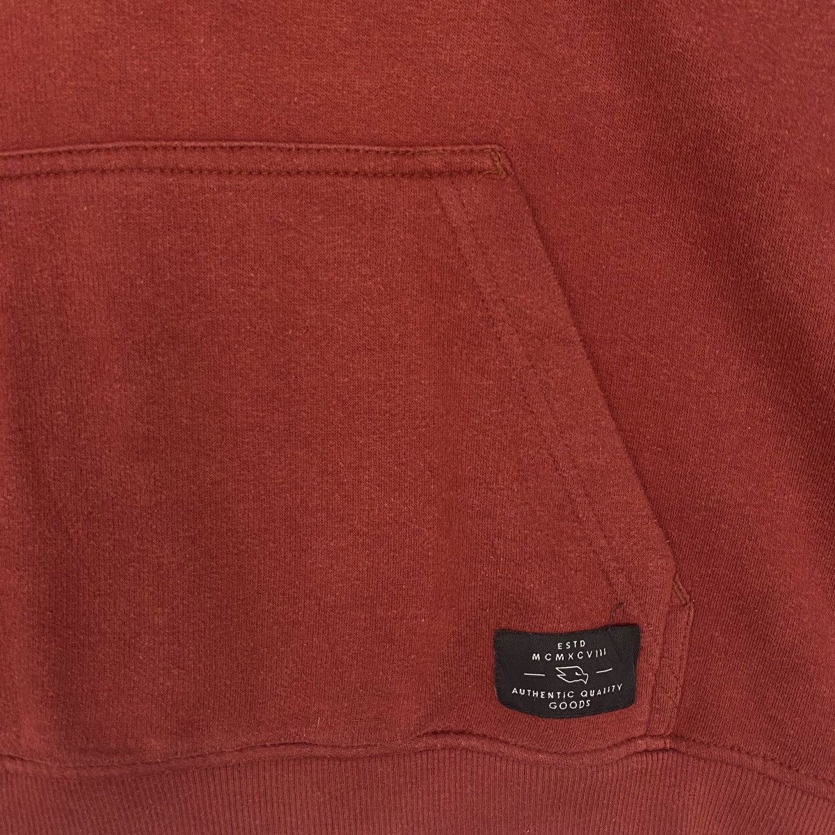Vintage Vintage Tony Hawks Skateboard Hoodie Spellout Logo Red Sz L Size US L / EU 52-54 / 3 - 5 Thumbnail