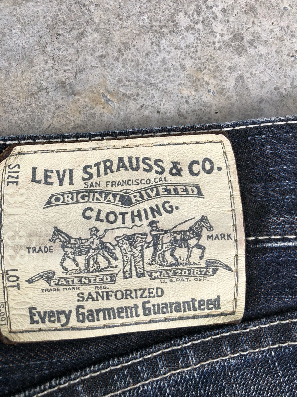 If Six Was Nine Y2k Levi’s 507 Flared Jeans Distressed Jeans Size US 31 - 18 Thumbnail