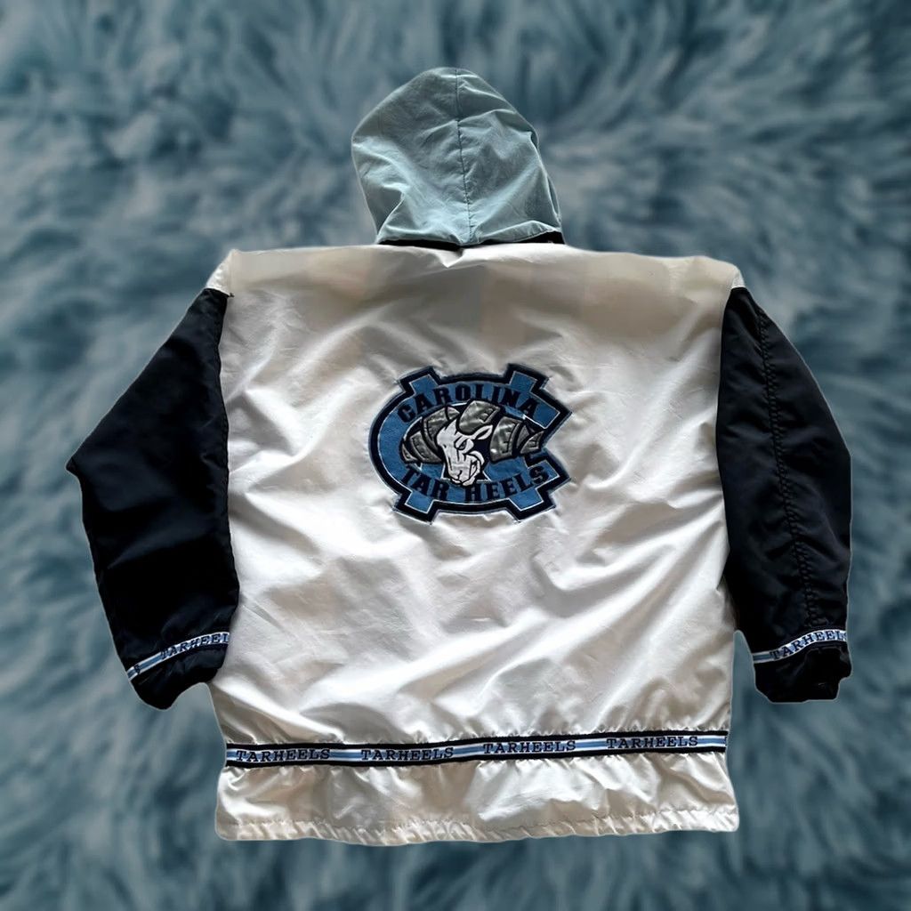 NCAA 90s North Carolina Tar Heels Full Zip Jacket Vintage XL Blue Sports UNC NCAA Men's Jacket Size US XL / EU 56 / 4 - 1 Thumbnail