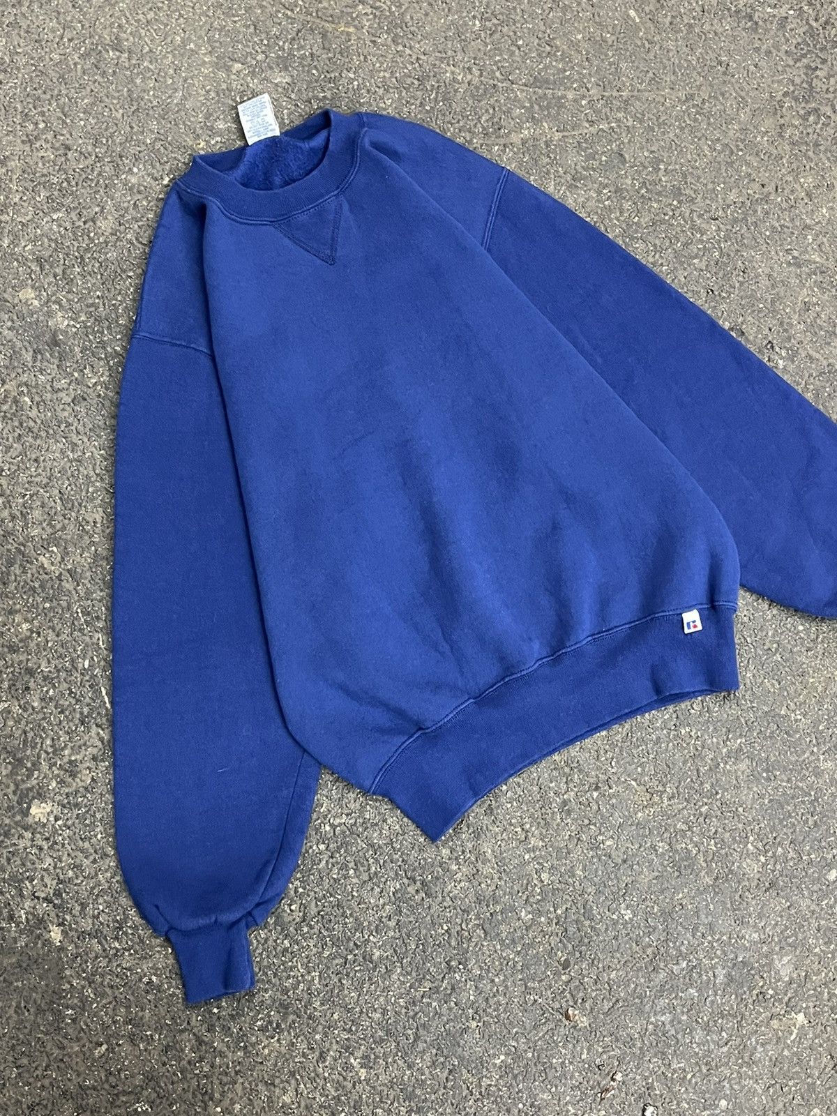 Russell Athletic × Vintage Russell athletic vintage royal blue boxy fit crewneck skater Size US S / EU 44-46 / 1 - 5 Thumbnail