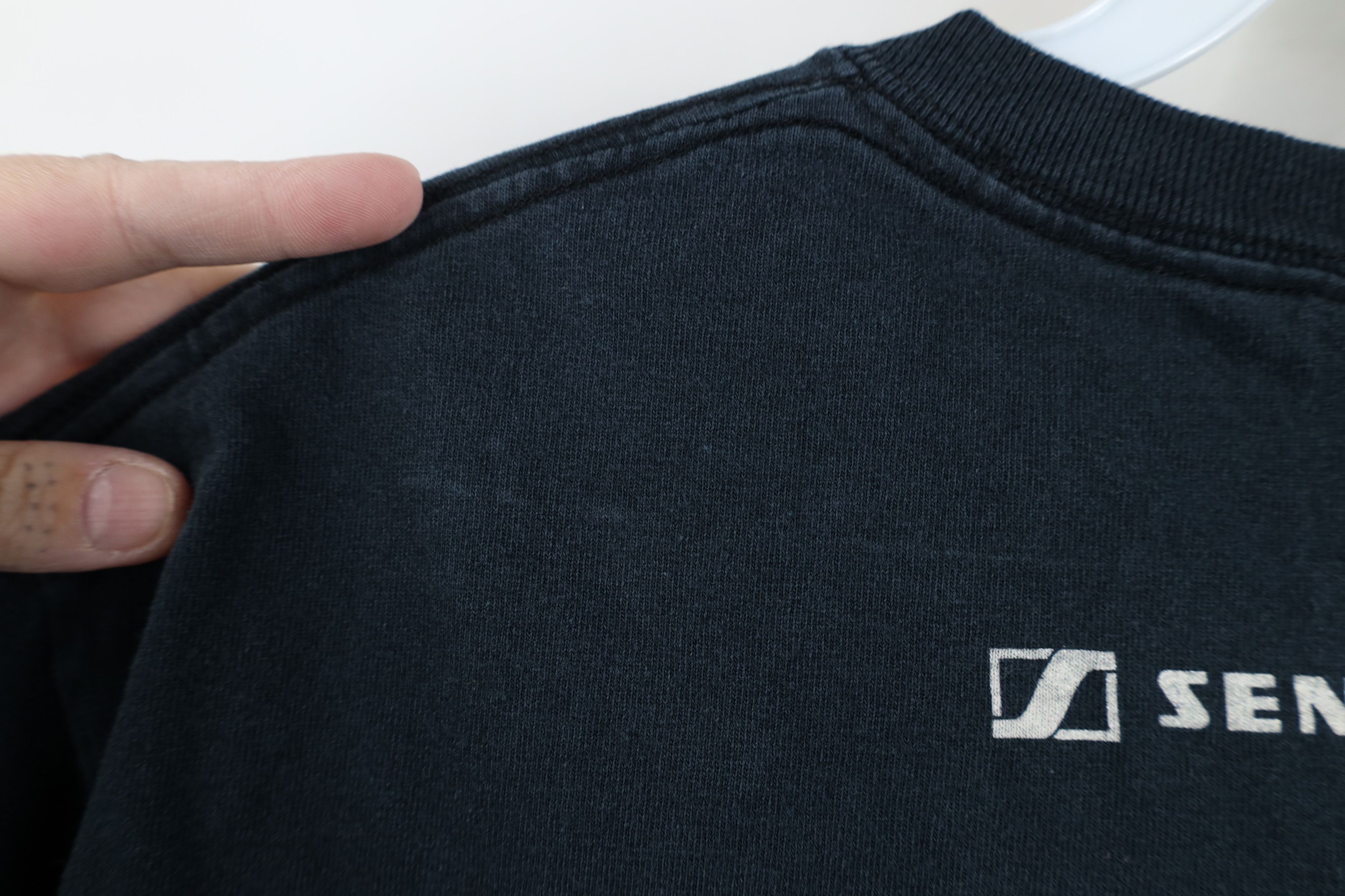 Vintage Vintage 90s Y2K Spell Out Sennheiser Music T-Shirt Black Size US M / EU 48-50 / 2 - 12 Thumbnail