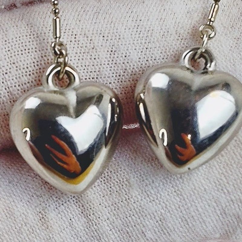 Disney That's So Raven SilverToned Heart Drop Earrings NWT RARE H2F Size ONE SIZE - 6 Thumbnail