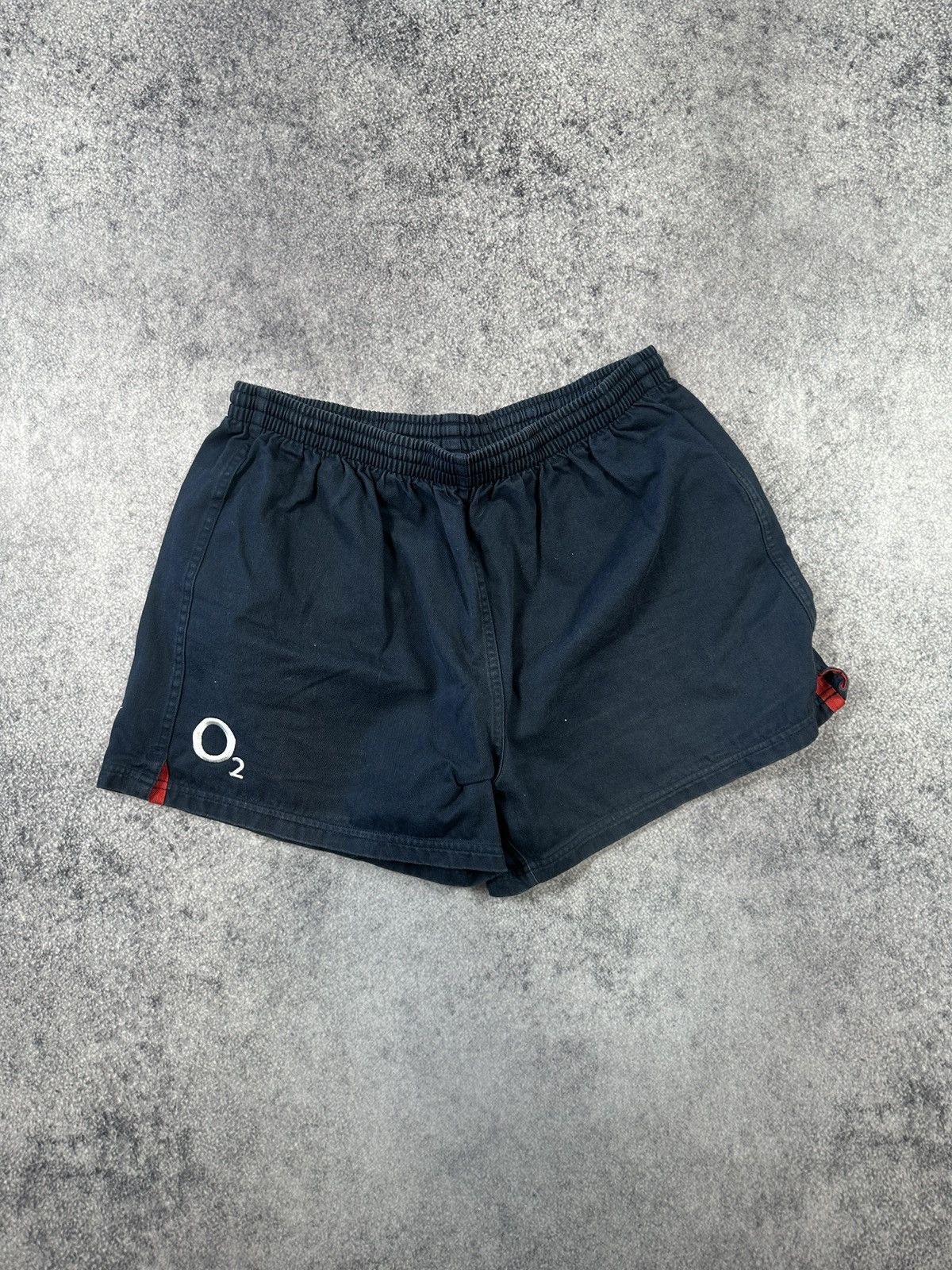 Nike vintage Nike England O2 Rugby Shorts Streetwear rare VTg XL Size US 36 / EU 52 - 2 Thumbnail