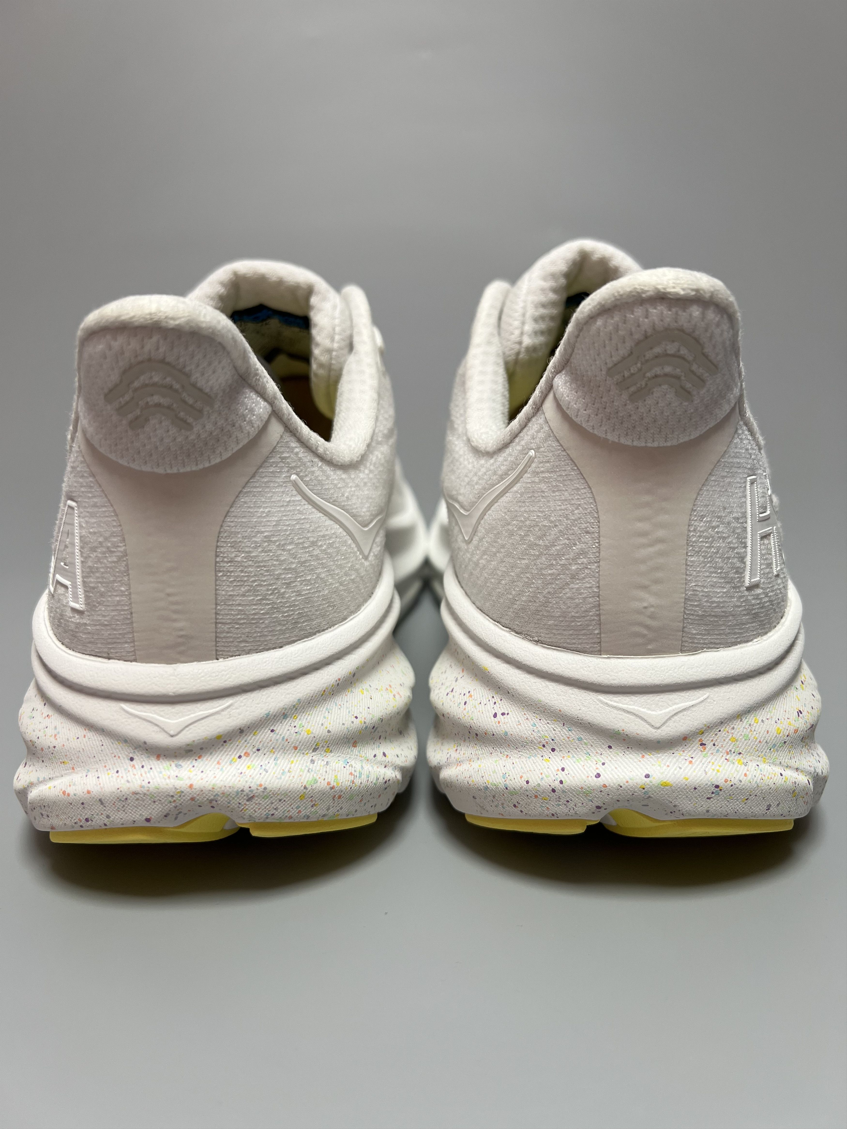 Hoka 9D Hoka One One Clifton 9 Men's Running Shoes Walking Gym Size US 9 / EU 42 - 3 Thumbnail