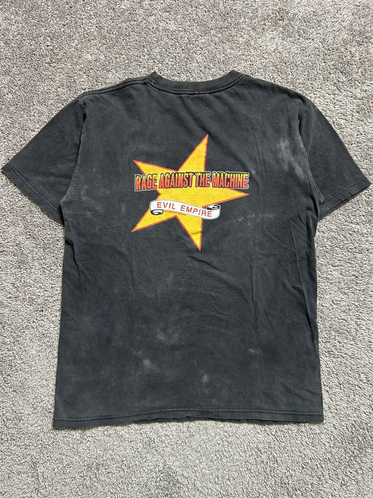 Band Tees × Vintage Vintage 90s Rage Against the Machine Tee Evil Empire 1996 Size US L / EU 52-54 / 3 - 9 Thumbnail