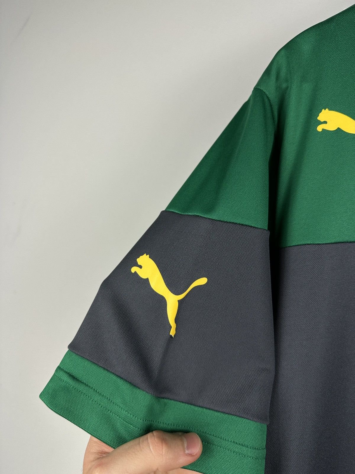 Puma Puma Away Cameroun Soccer Jersey Size US L / EU 52-54 / 3 - 14 Thumbnail