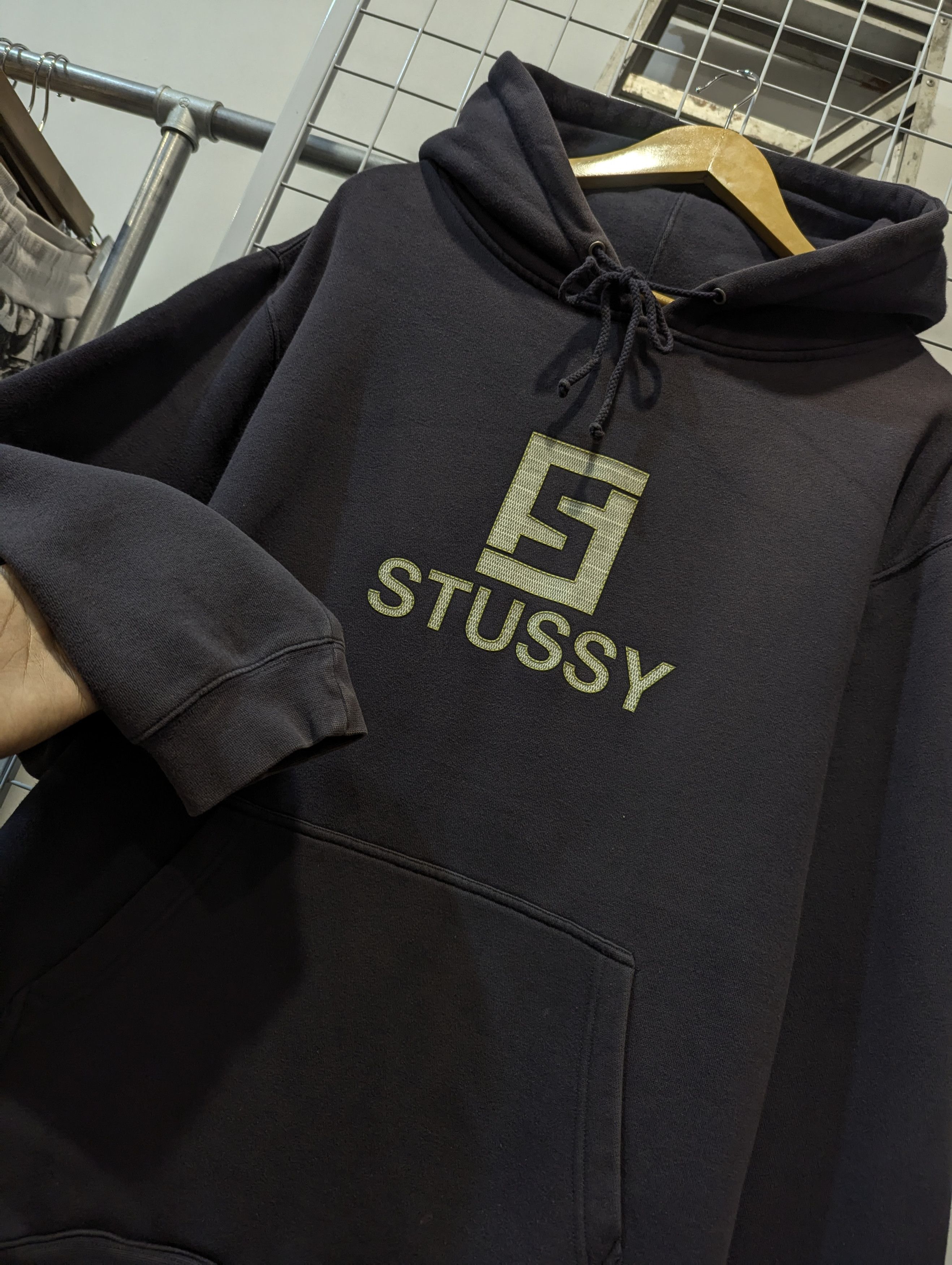 Stussy Vintage Stussy Rip Off Fendi Logo Hoodie Size US XL / EU 56 / 4 - 2 Thumbnail