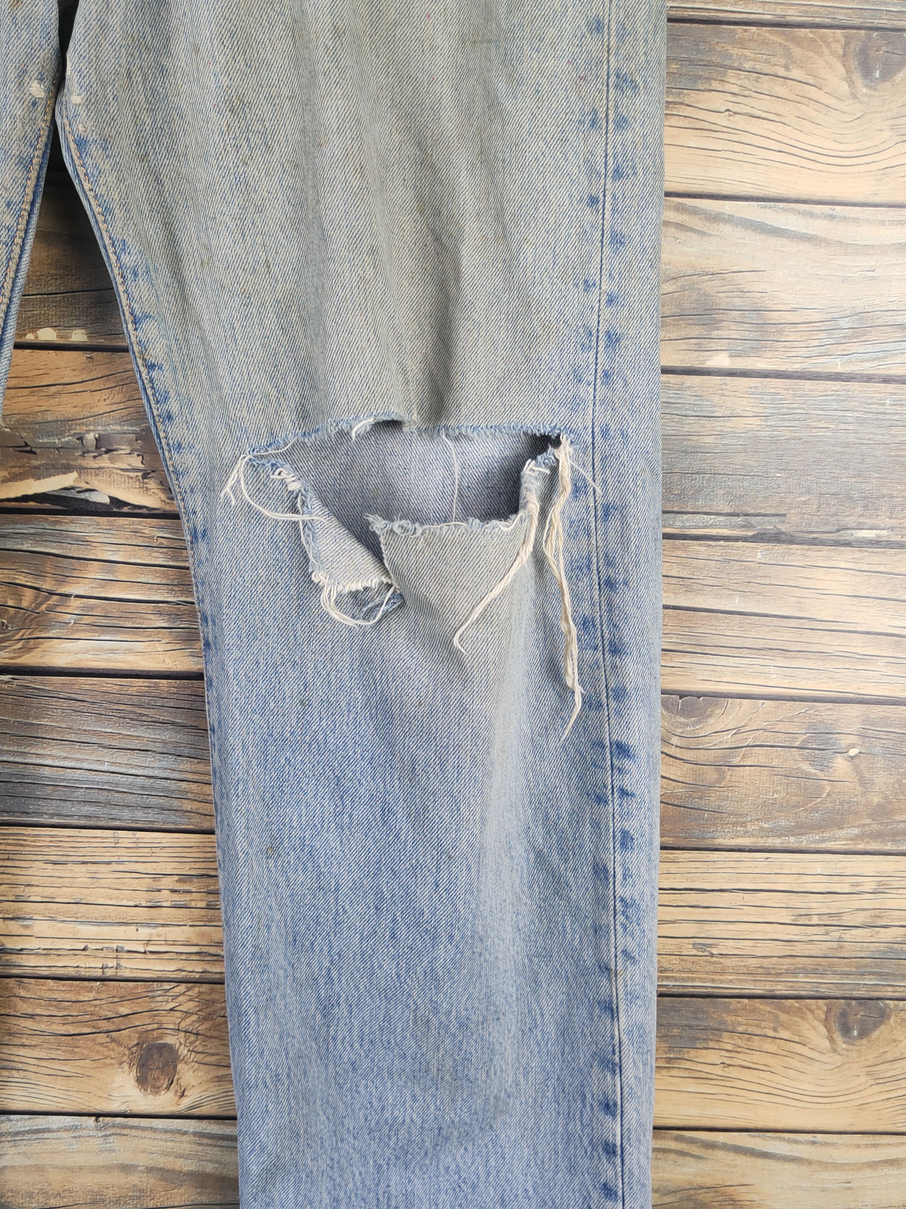 Levi's 501 Levis vintage Blue Distressed Ripped denim Jeans #W1619 Size US 34 / EU 50 - 7 Thumbnail