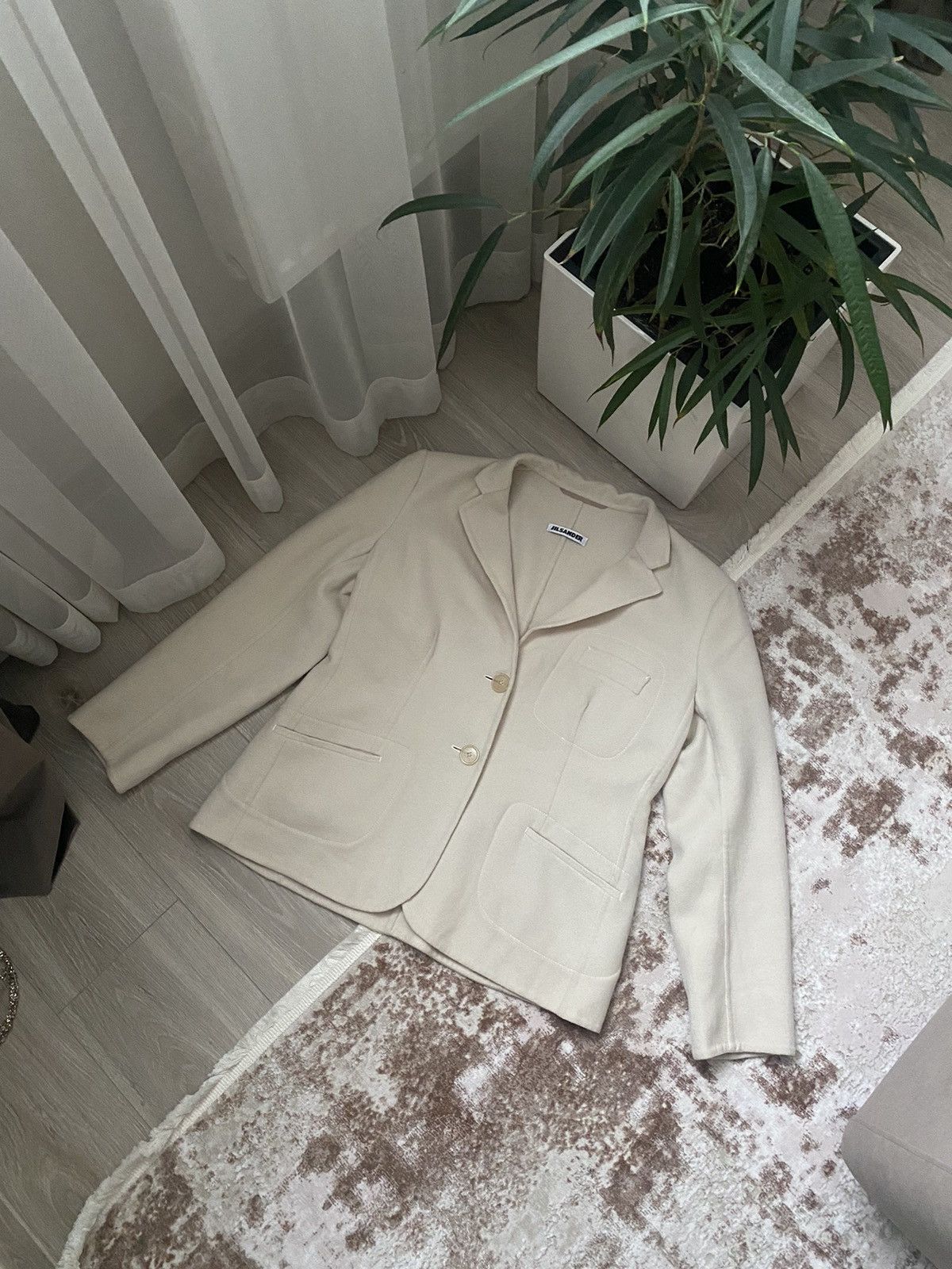 JIL SANDER Size 6 Beige &  Navy Plaid Cropped Jacket