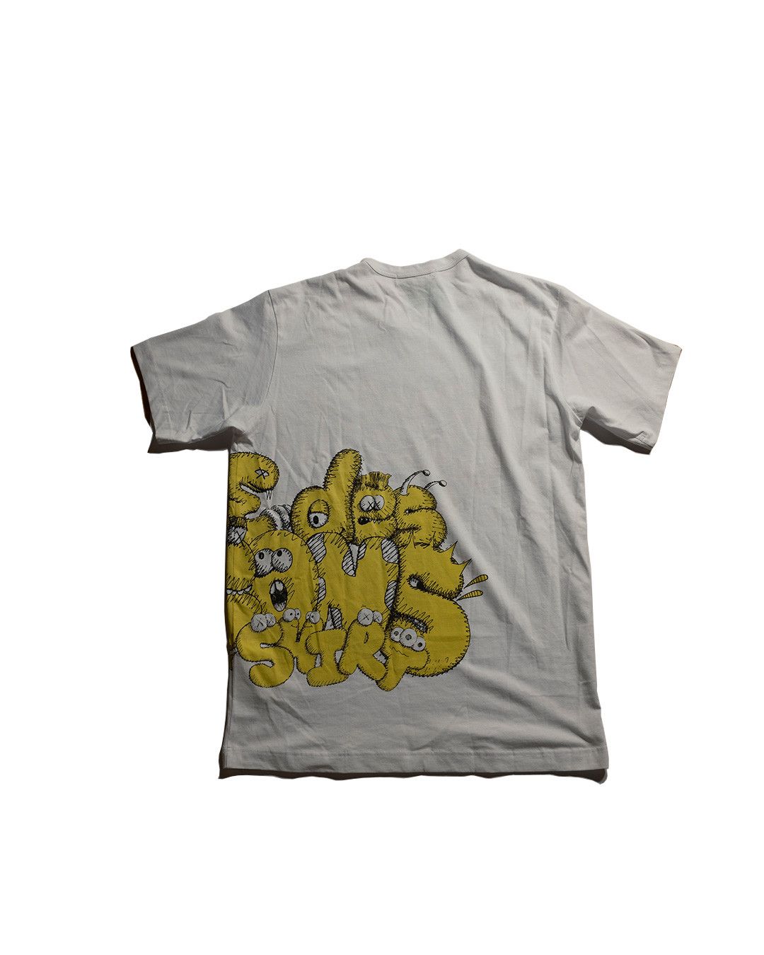 Comme des Garcons Comme Des Garcons CDG x Kaws T-shirt Size US XL / EU 56 / 4 - 2 Thumbnail