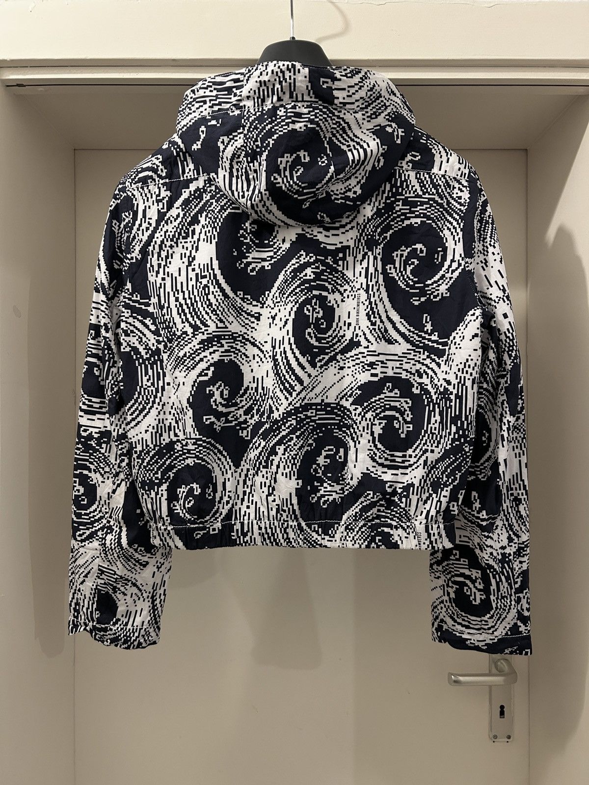 Dirk Bikkembergs Dirk Bikkembergs SS 1997 pixel wave cropped hooded blouson Size US M / EU 48-50 / 2 - 3 Thumbnail