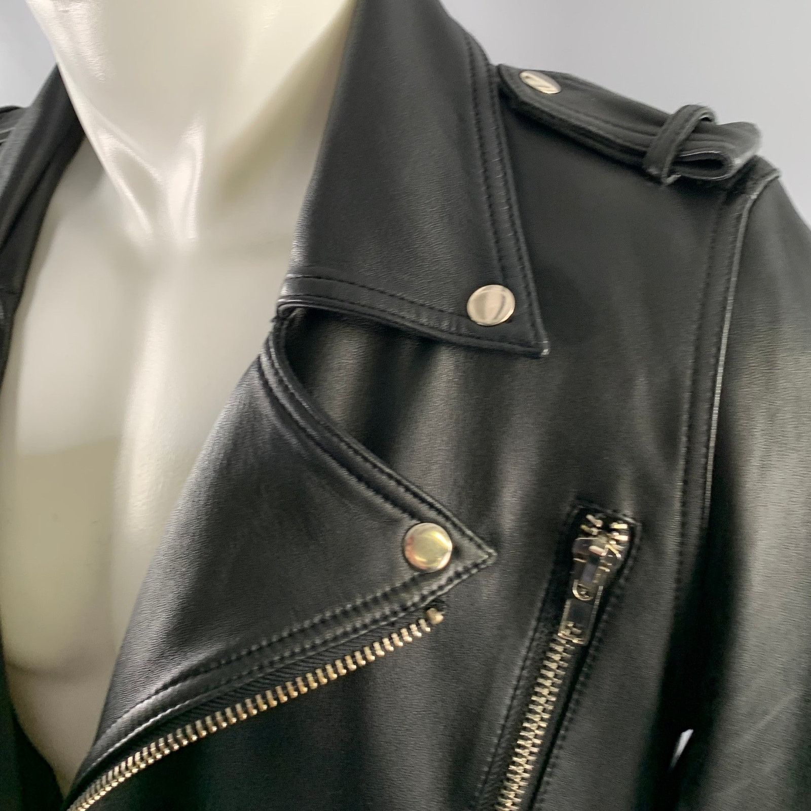 Other NO BRAND Chest Size M Black Leather Motorcycle Jacket Size US L / EU 52-54 / 3 - 6 Thumbnail