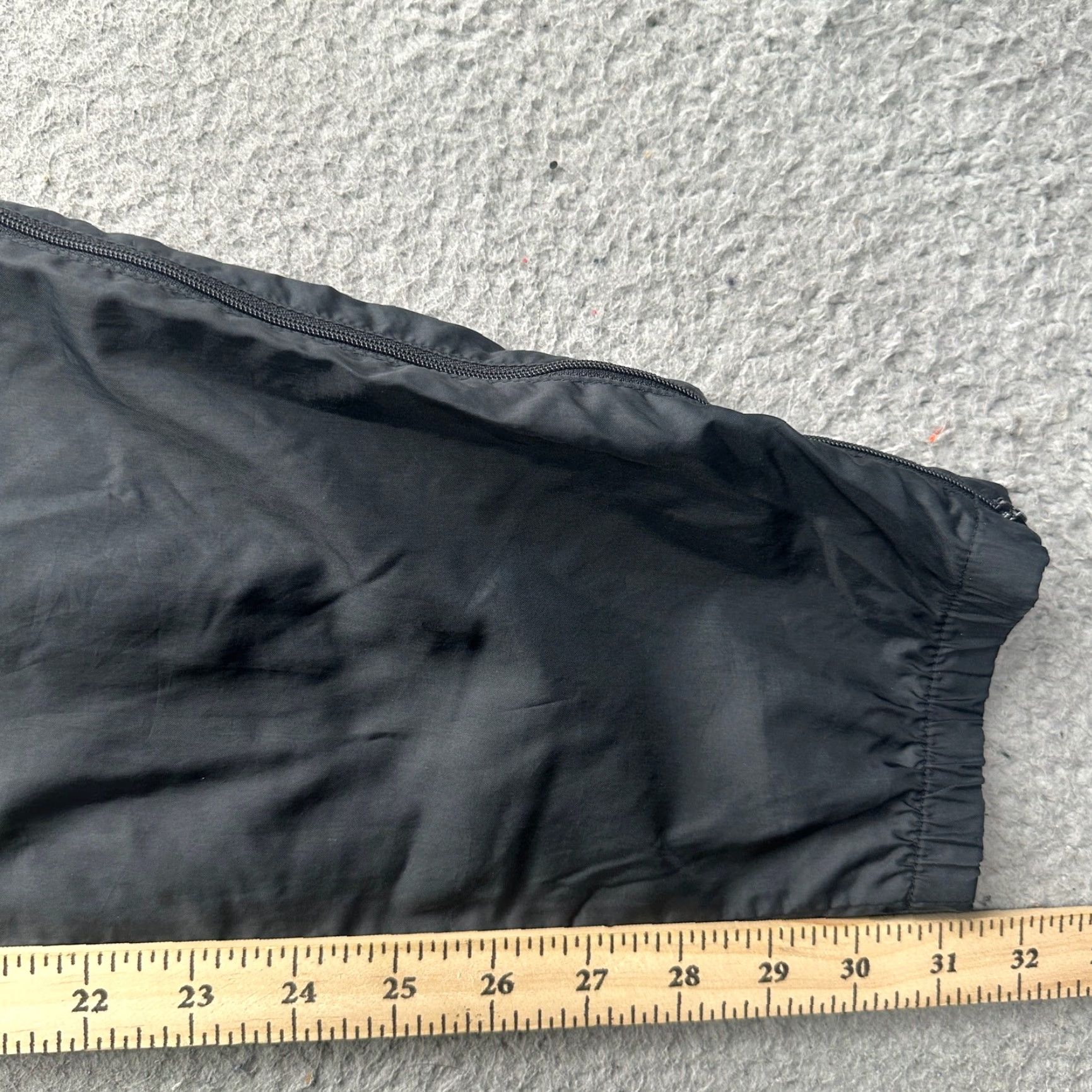Nike VINTAGE Nike Windbreaker Pants Mens Large Black Logo Anke Zip Size US 33 - 5 Thumbnail