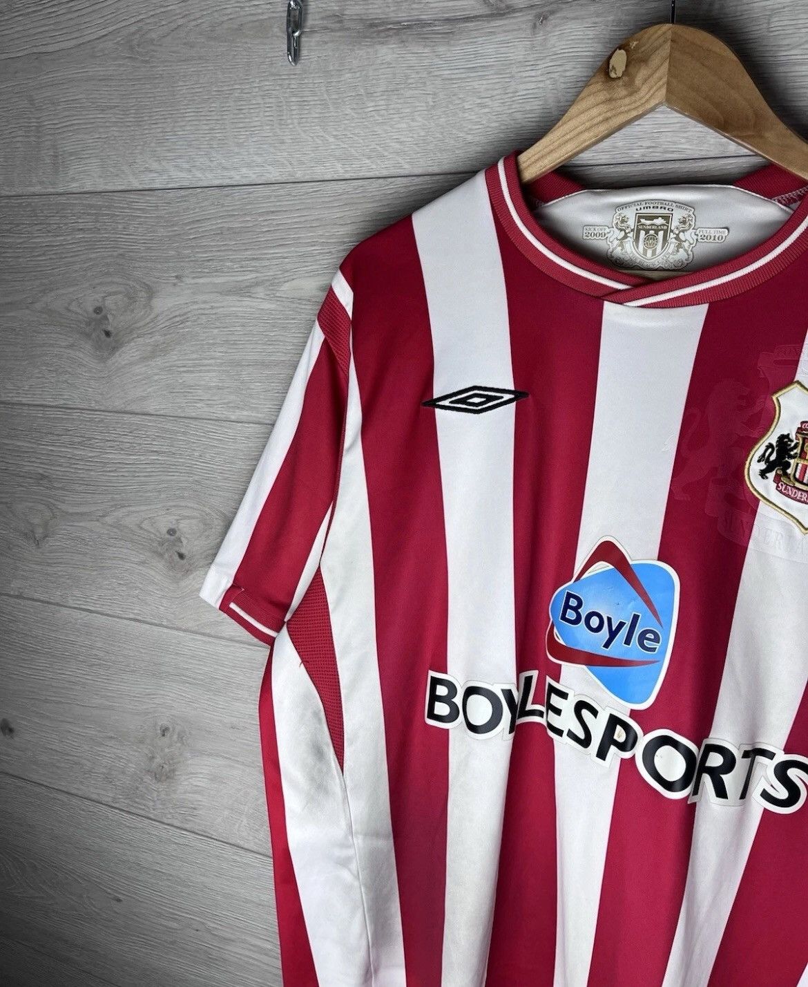 Umbro Vintage men’s soccer jersey Umbro Sunderland FC Size US L / EU 52-54 / 3 - 4 Thumbnail