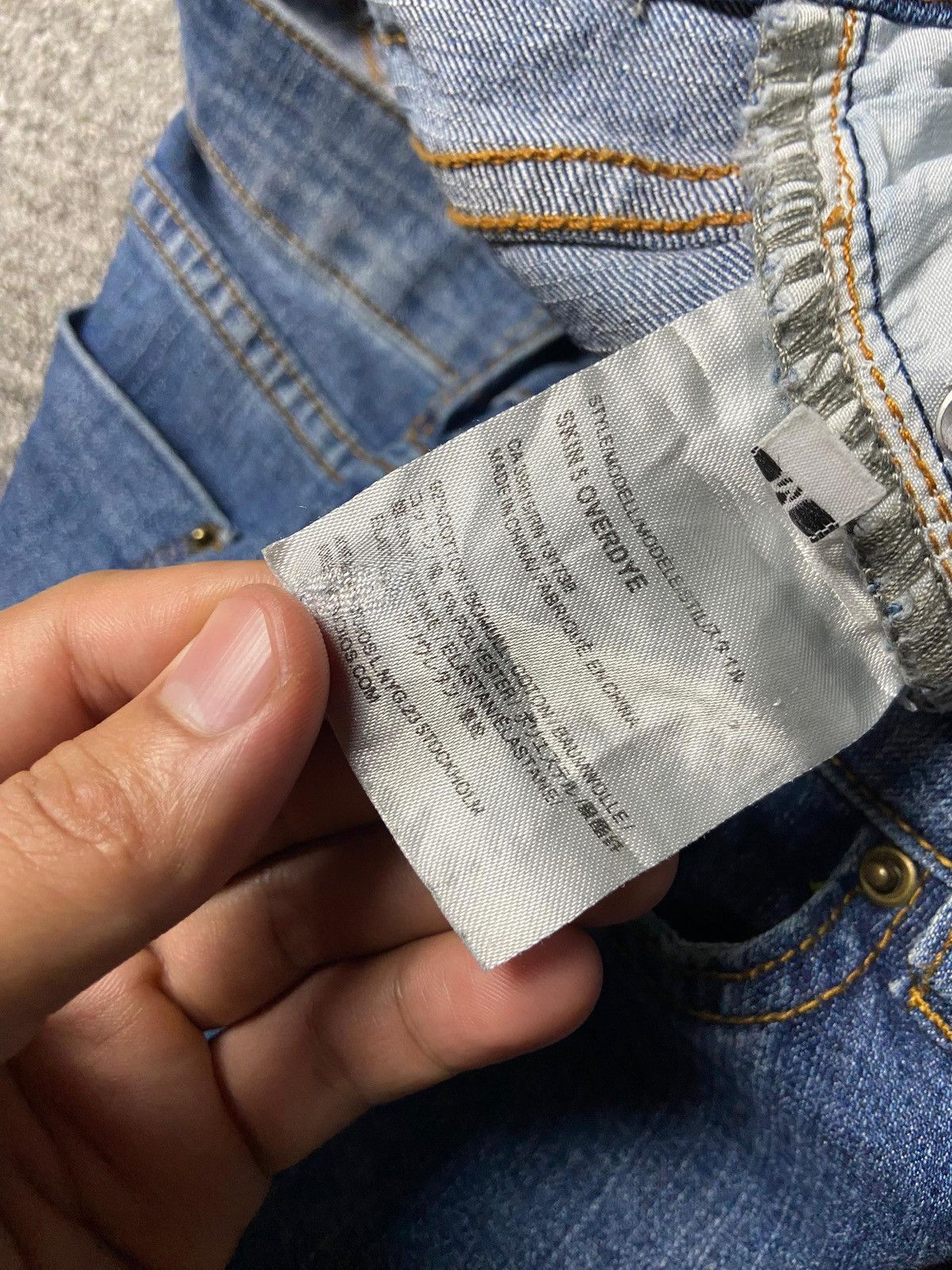 Acne Studios Acne Studios Knee Ripped Denim Jeans (162) Size 27" / US 4 / IT 40 - 6 Thumbnail