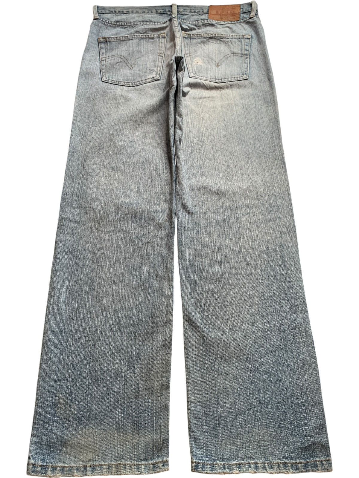 Levi's × Levi's Vintage Clothing Vintage 90s Levis Faded Blue Wash Distressed Baggy Jeans Size US 34 / EU 50 - 2 Thumbnail