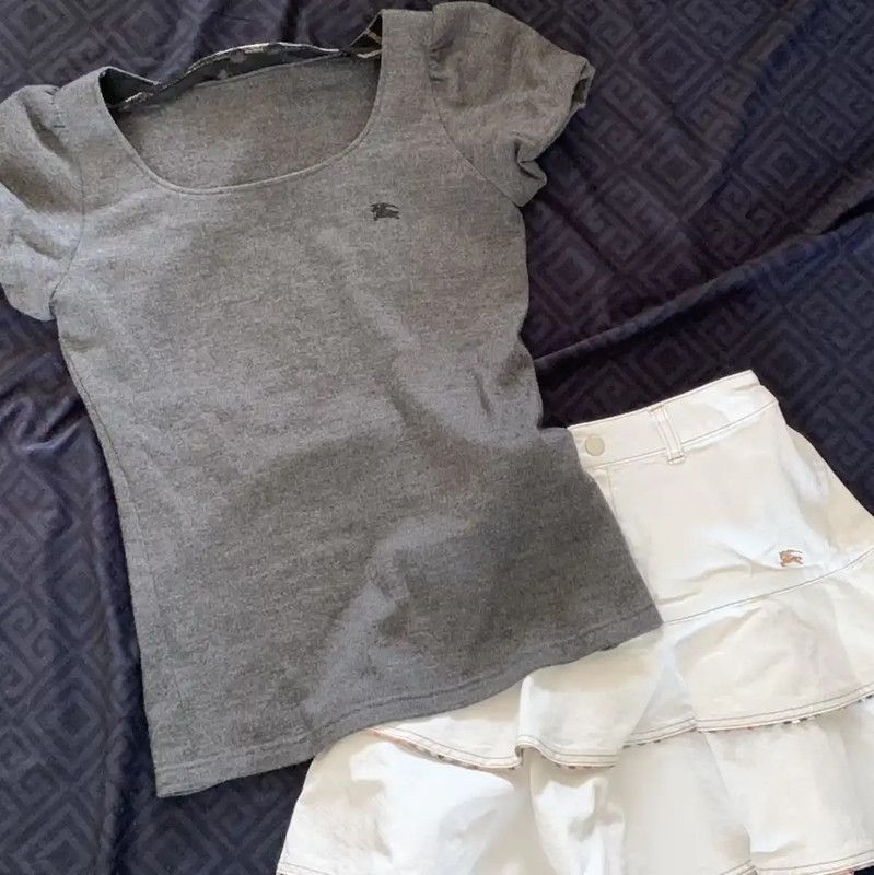 Burberry Burberry Women’s Charcoal Gray Short Sleeve T-Shirt Size M / US 6-8 / IT 42-44 - 1 Thumbnail