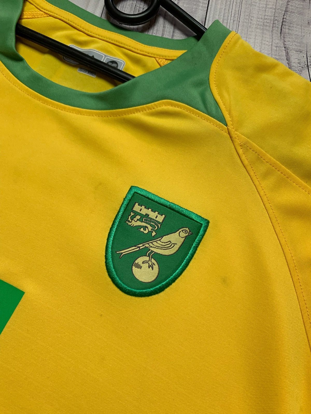 Vintage Norwich city soccer jersey yellow Size XXL Size US XXL / EU 58 / 5 - 4 Thumbnail