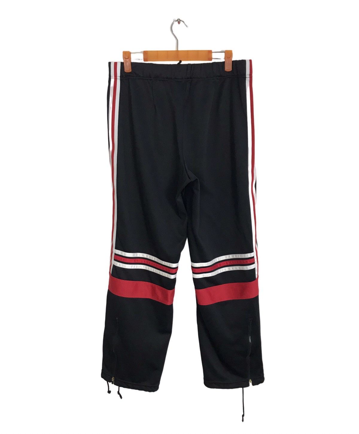 Adidas Adidas 3 Stripe Tracksuit Jogger Pant Size 28/30 Sportswear Size US 30 / EU 46 - 2 Thumbnail