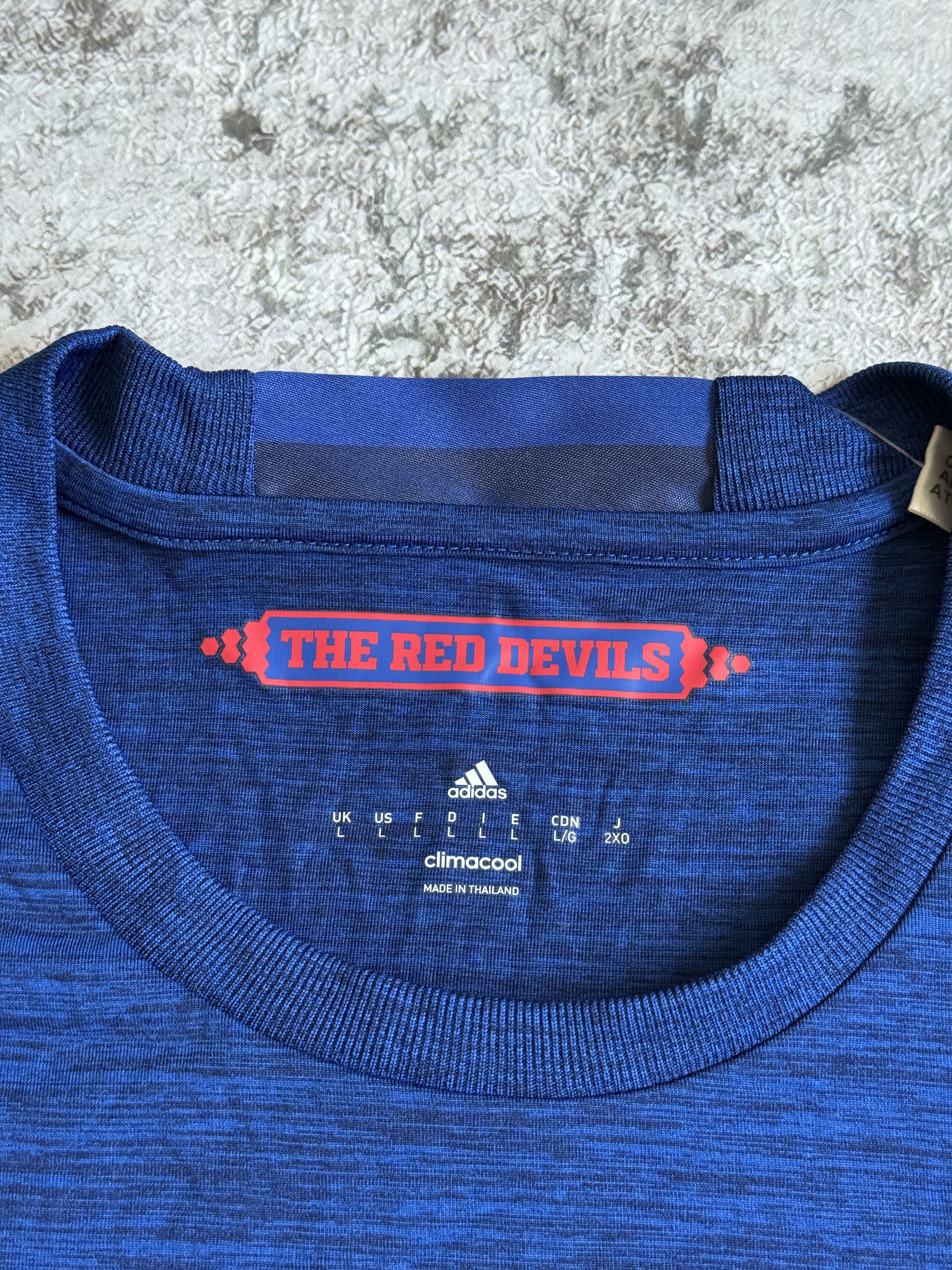Adidas MANCHESTER UNITED 2016 2017 FOOTBALL SHIRT JERSEY ADIDAS L Size US L / EU 52-54 / 3 - 3 Thumbnail