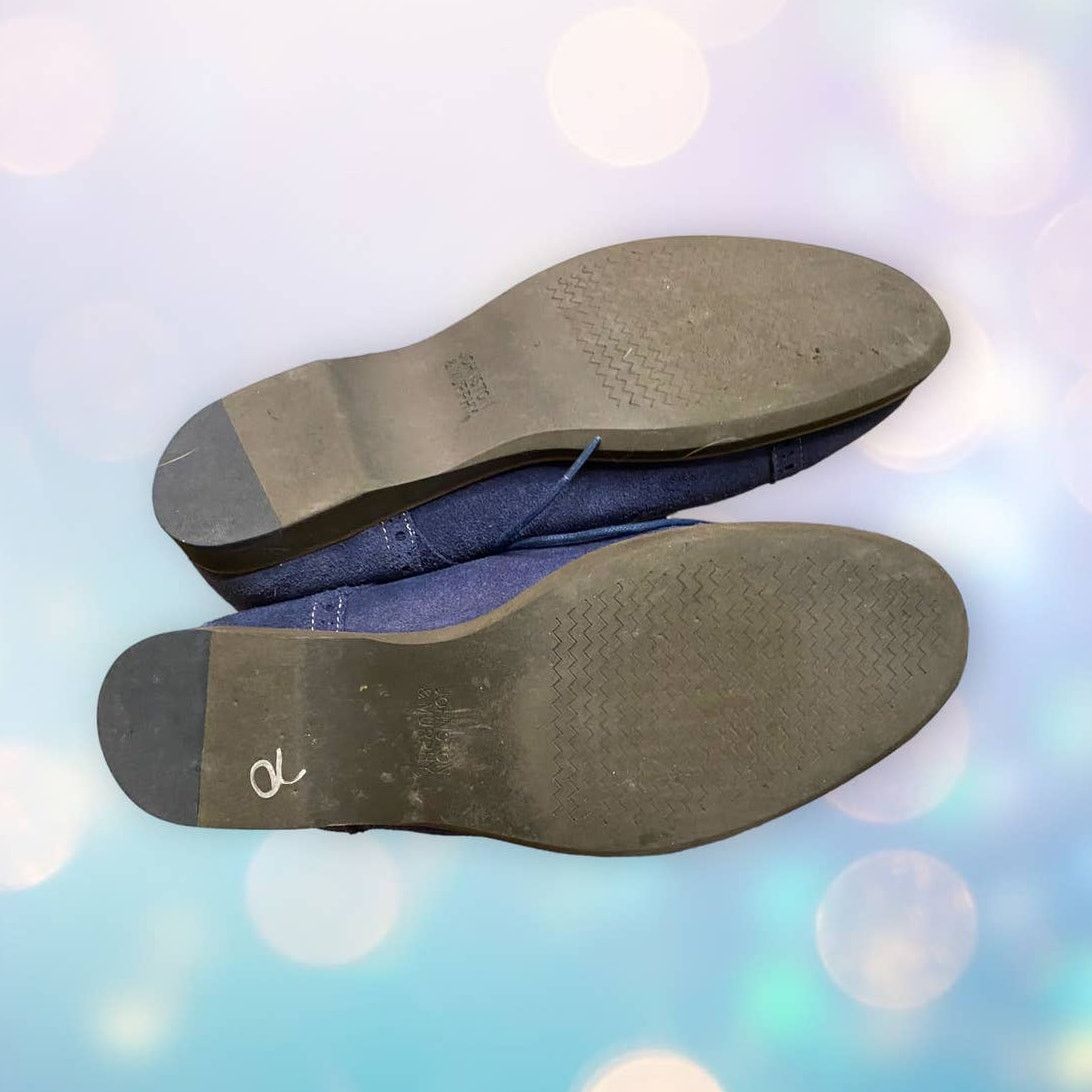 Johnston & Murphy Johnston & Murphy Blue Suede Oxford Lace Up Shoes Size 7.5 Size US 7.5 / IT 37.5 - 5 Thumbnail
