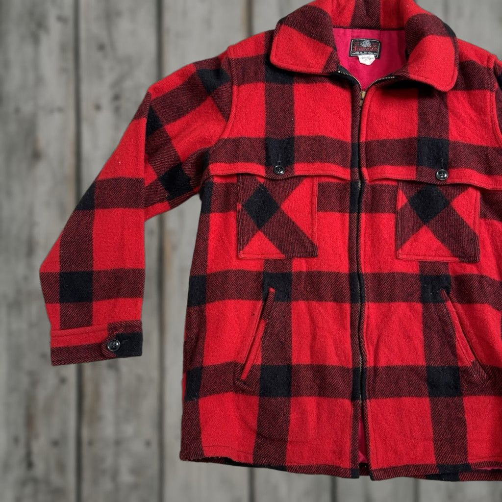 Johnson Woolen Mills VINTAGE Johnson Woolen Mills Red Buffalo Plaid Mackinaw Jacket Wool Shacket 44 Size US S / EU 44-46 / 1 - 1 Thumbnail