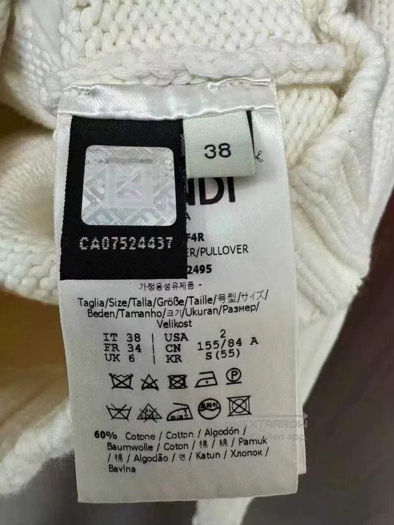 Fendi Fendi Beige back slogan logo V-neck sweater Size XXS / US 00 / IT 34 - 4 Thumbnail