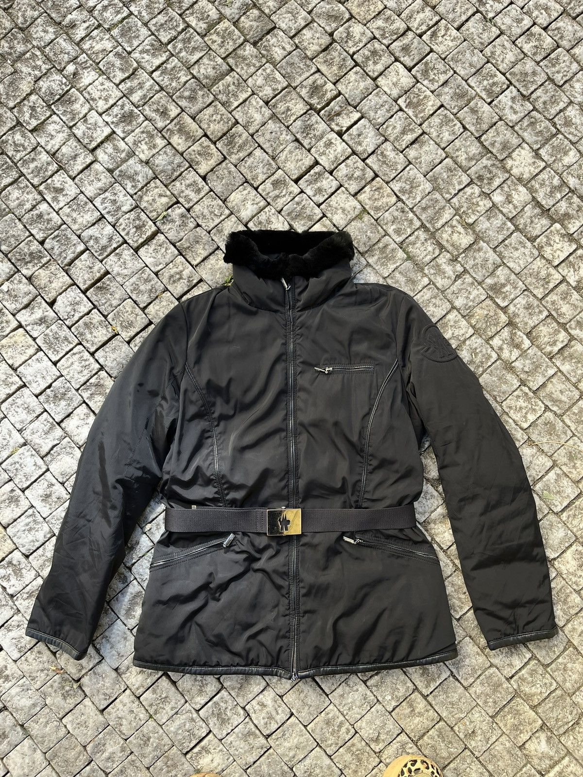 Moncler Moncler Vintage Jacket Size M / US 6-8 / IT 42-44 - 1 Thumbnail