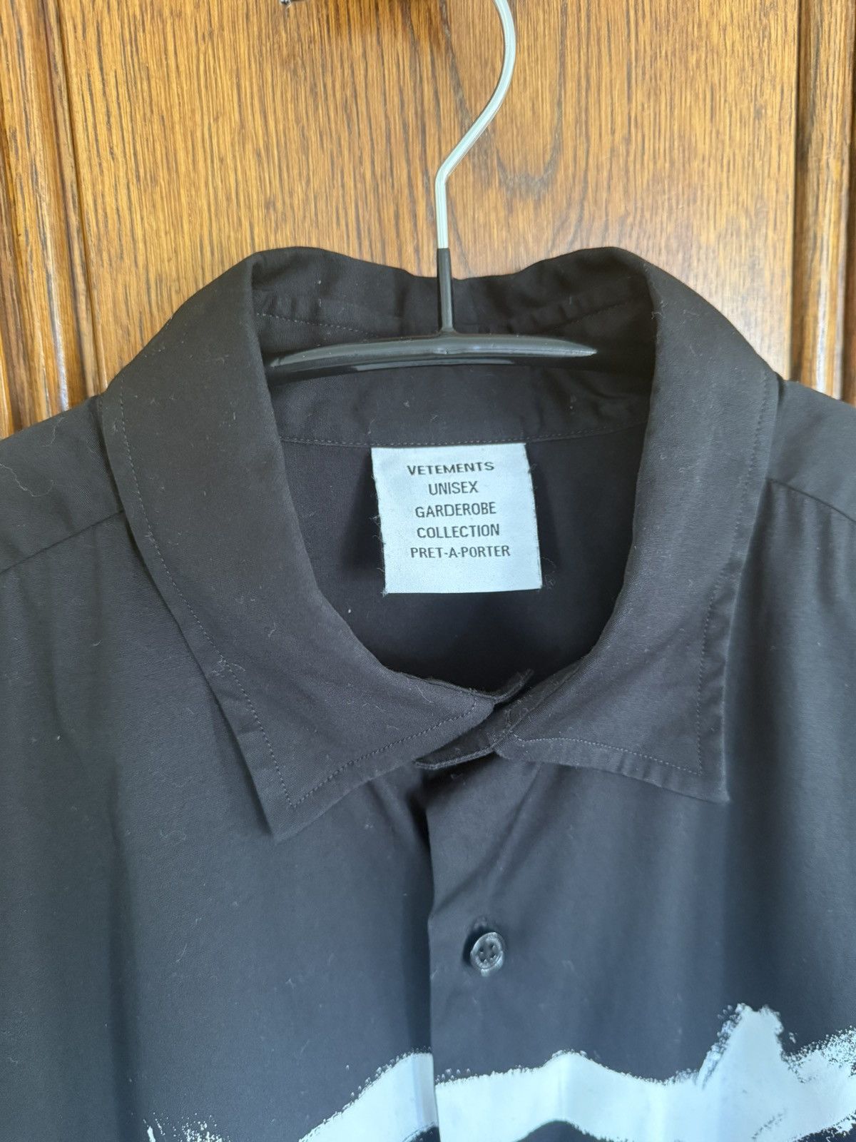 Vetements Vetements double anarchy oversized logo black white shirt Size US S / EU 44-46 / 1 - 15 Thumbnail