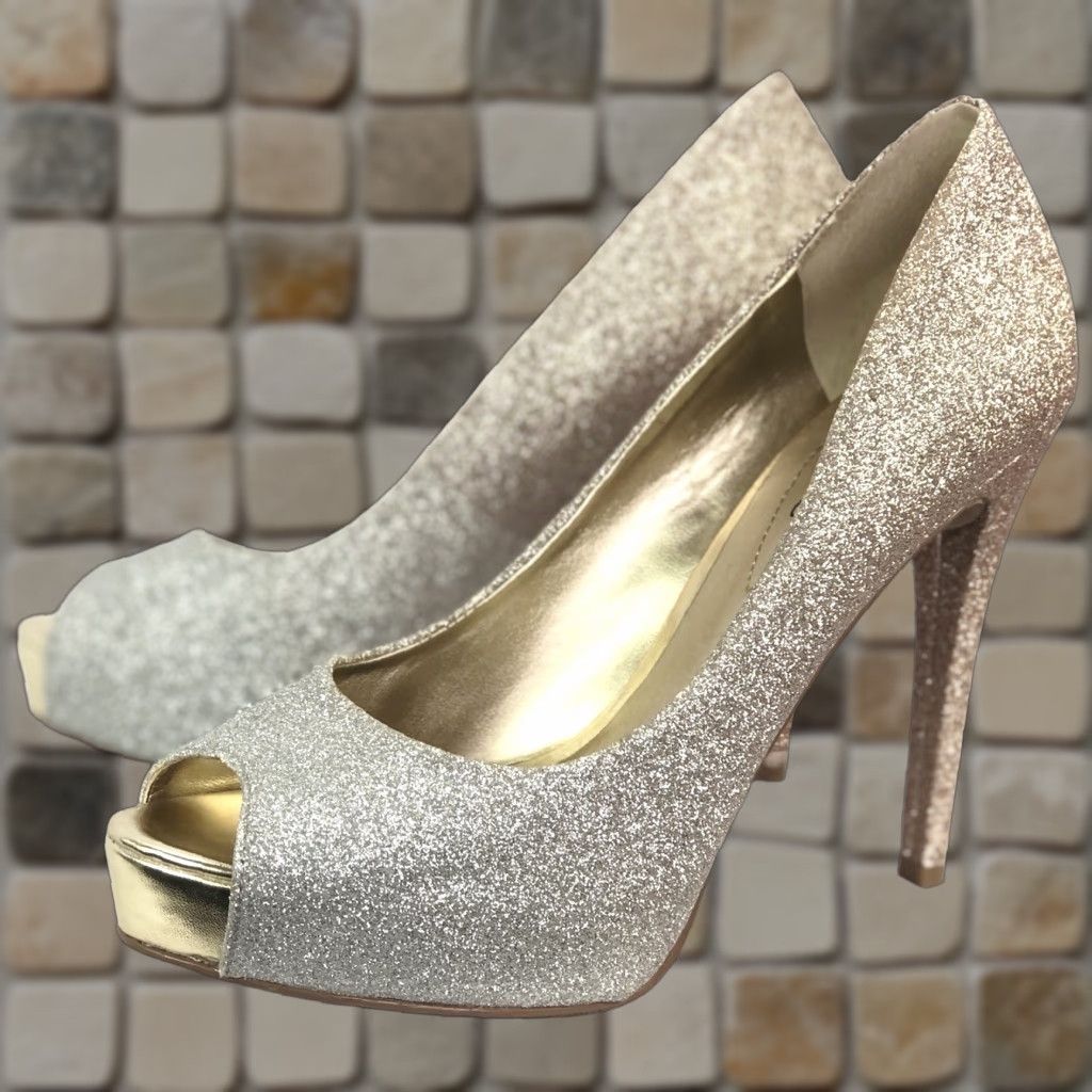 Guess GUESS Peep Toe Pumps High Heels 6 1/2 Silver Glitter WG Patches 4 1/2 Heels Pumps Womens Stiletto Ultra High M Silver Size US 7 / IT 37 - 1 Thumbnail