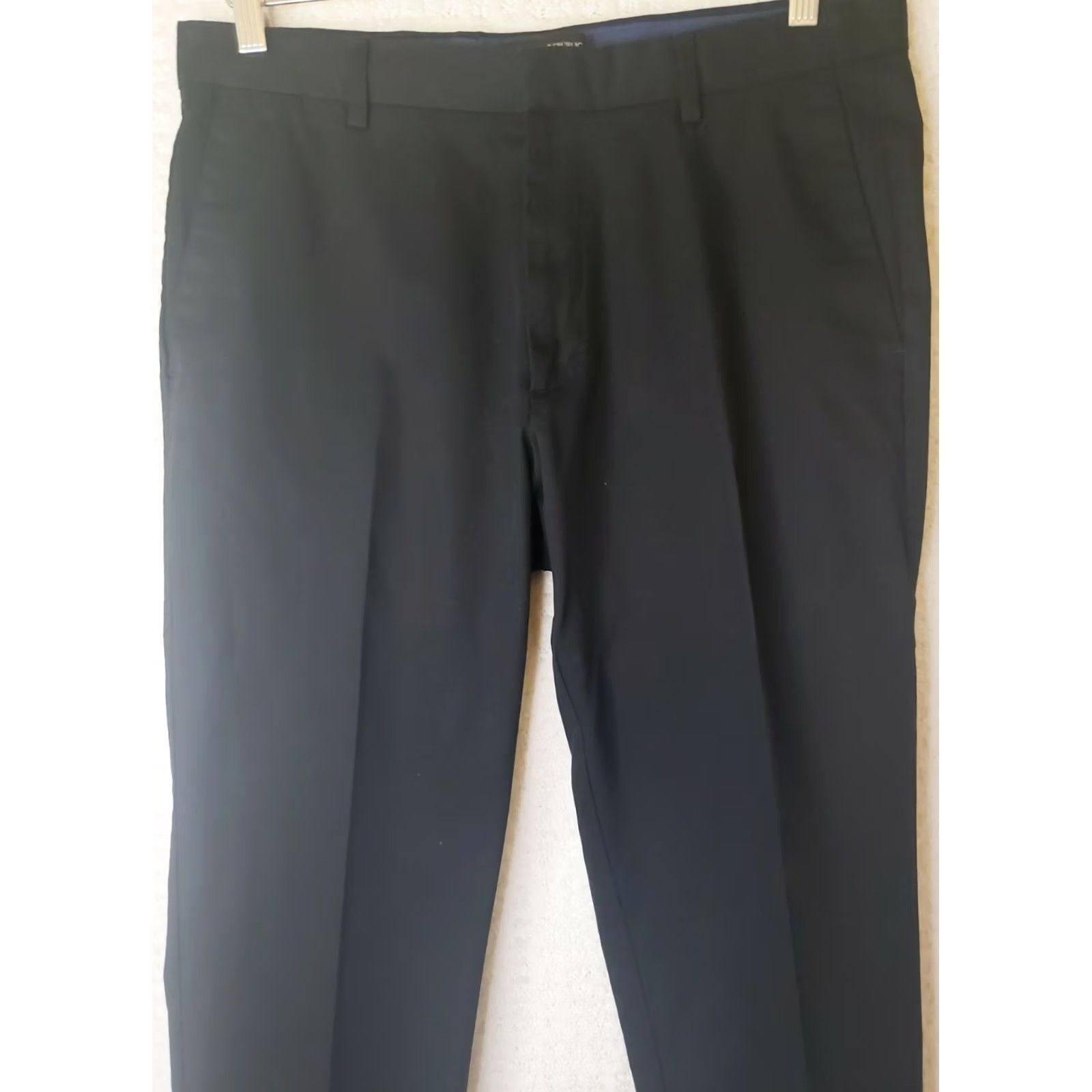 Banana Republic Banana Republic Slim Fit Dress Pants Men 33 Waist 30 Inseam Black Non-Iron Straight Front Belt Loops N/A EUC Size US 33 - 3 Thumbnail