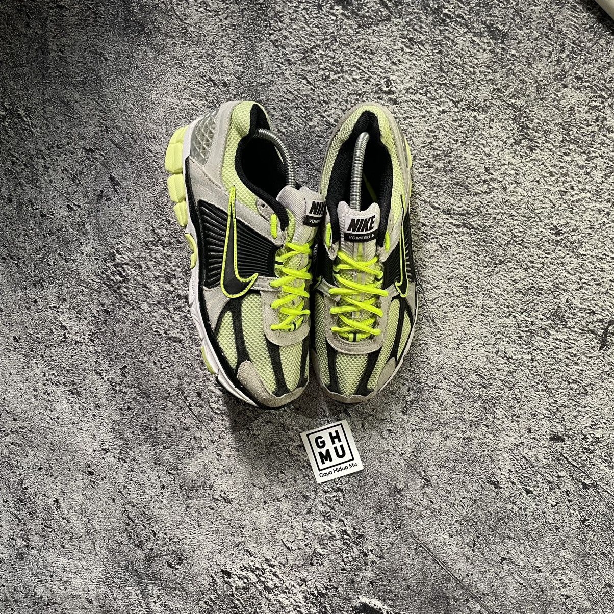 Nike Nike Vomero 5 Green Size US 8.5 / EU 41-42 - 1 Thumbnail