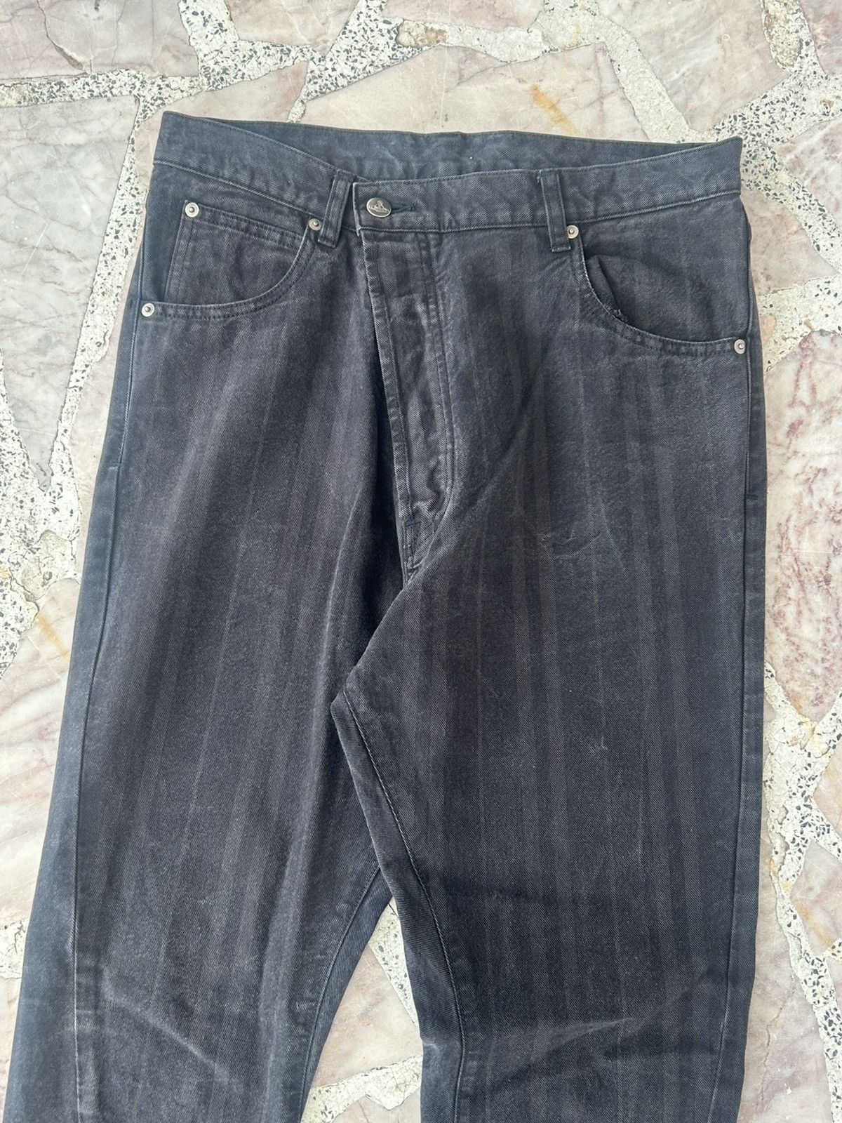 Vivienne Westwood Crazy Punk Vivienne Westwood Assymmetry Black Stripe Denim Size US 31 - 4 Thumbnail