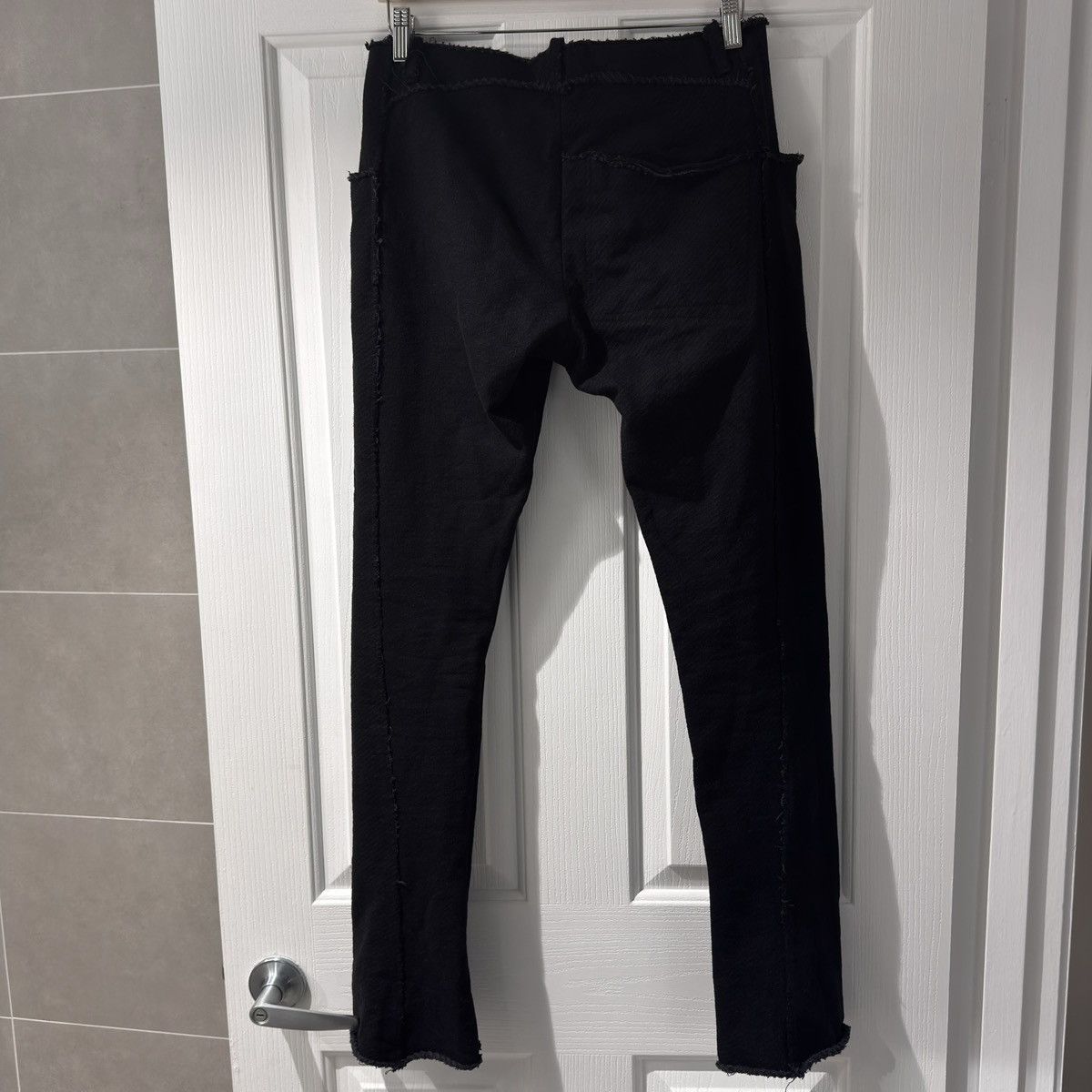 Individual Sentiments Individual Sentiments black raw-edge fitted trousers Size US 30 / EU 46 - 4 Thumbnail