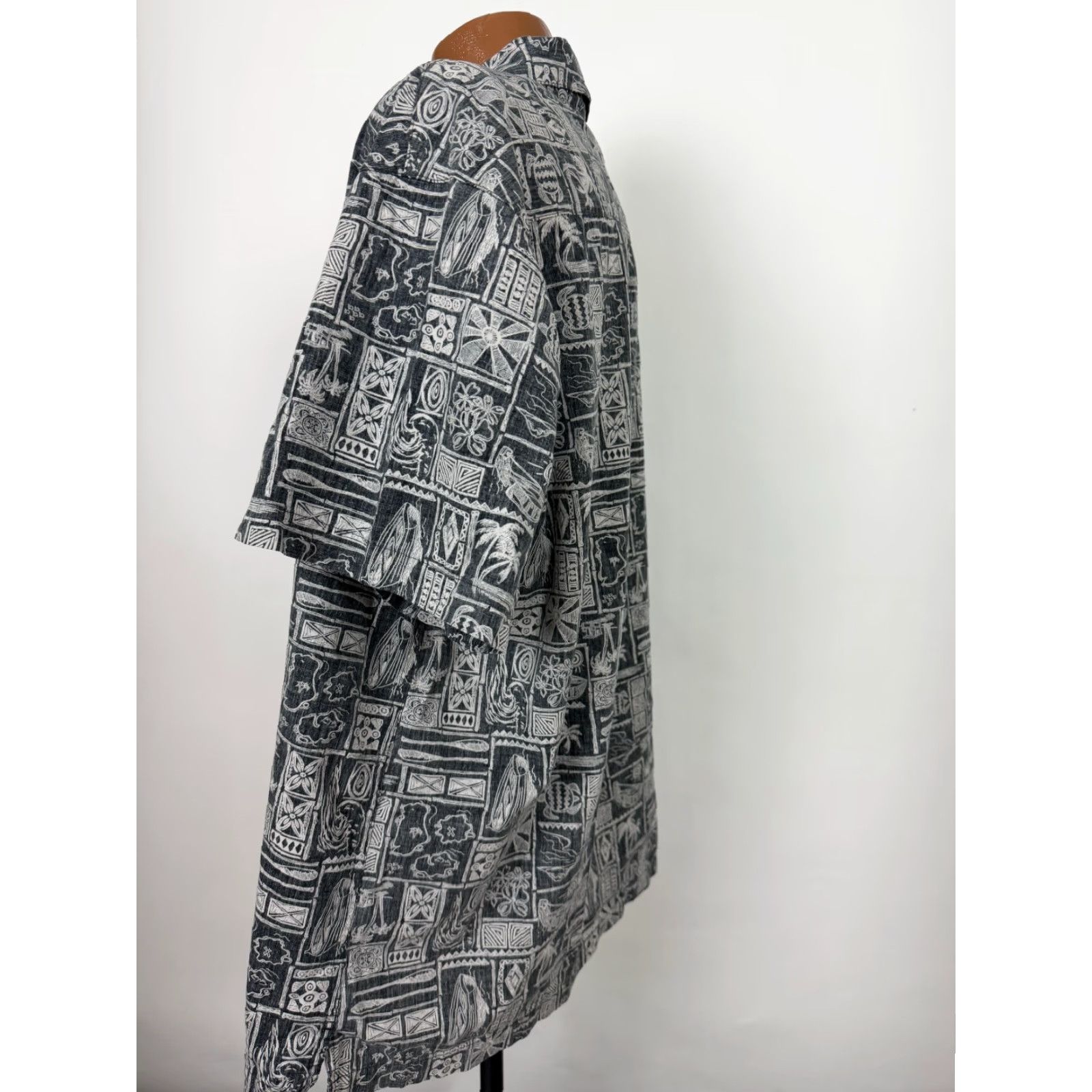 Vintage VINTAGE Falls Creek Hawaiian Shirt 2XL Button-Up Short Sleeve Cotton Geometric Tribal Black 90s Beach Hawaiian Mens Shirt Size US XXL / EU 58 / 5 - 5 Thumbnail