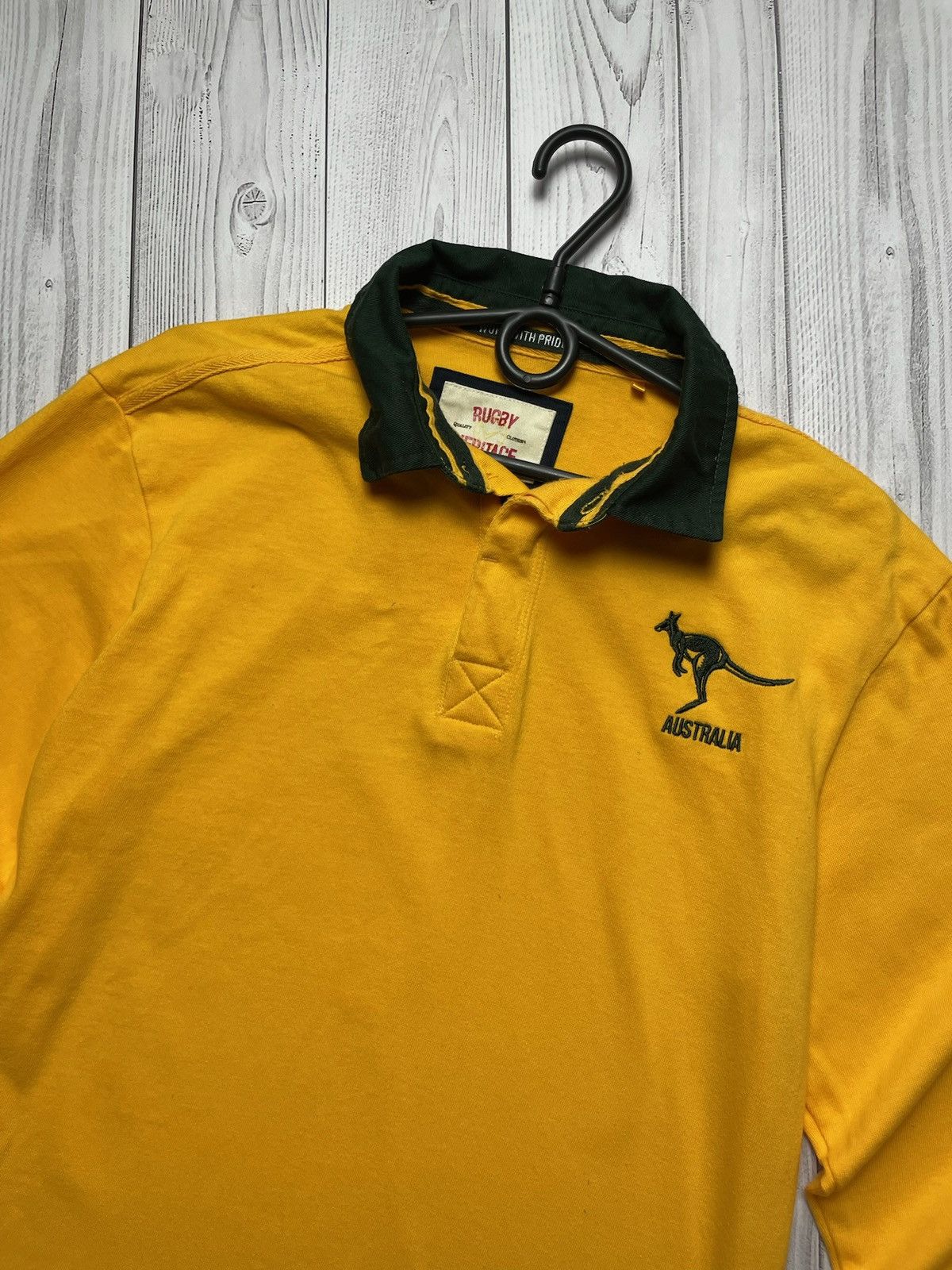 Vintage Vintage Australia rugby jersey size M yellow logo Size US M / EU 48-50 / 2 - 2 Thumbnail