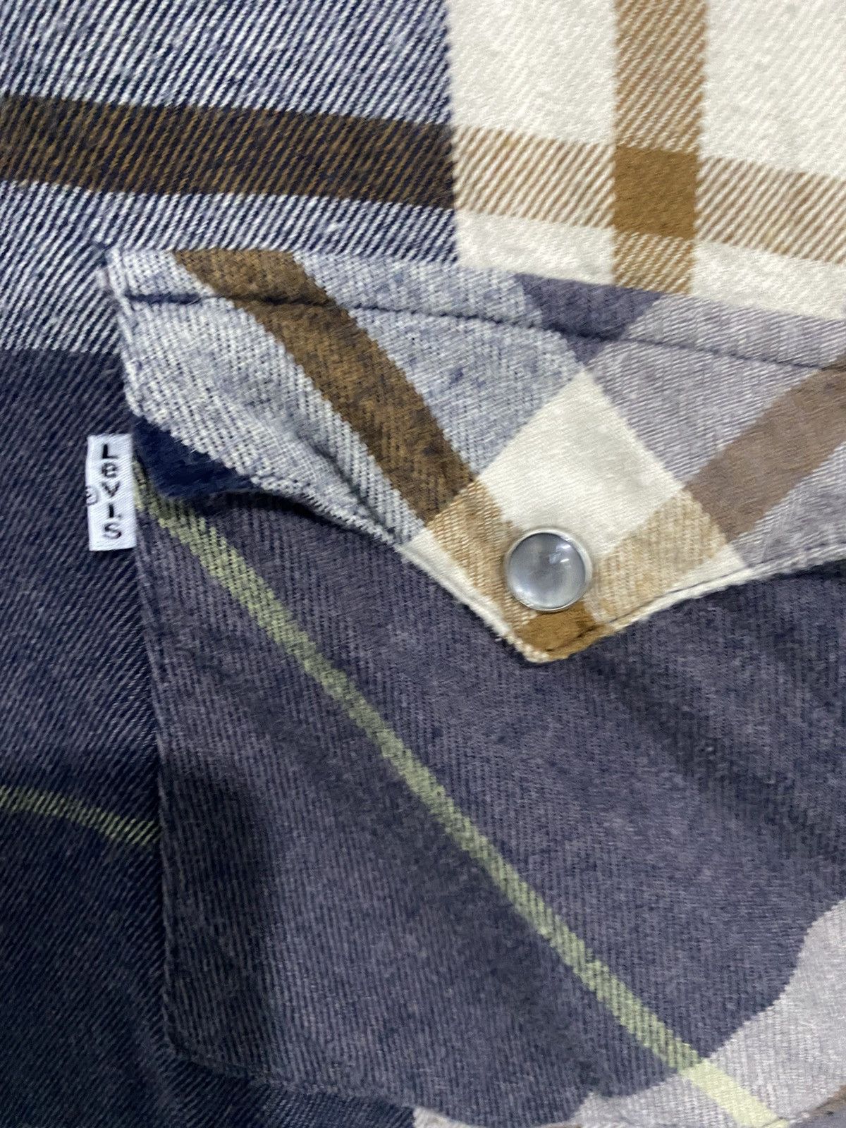 Levi's Vintage Clothing Vintage Levis Flannel Shirt Plaid pearl snap Size US XXL / EU 58 / 5 - 6 Thumbnail