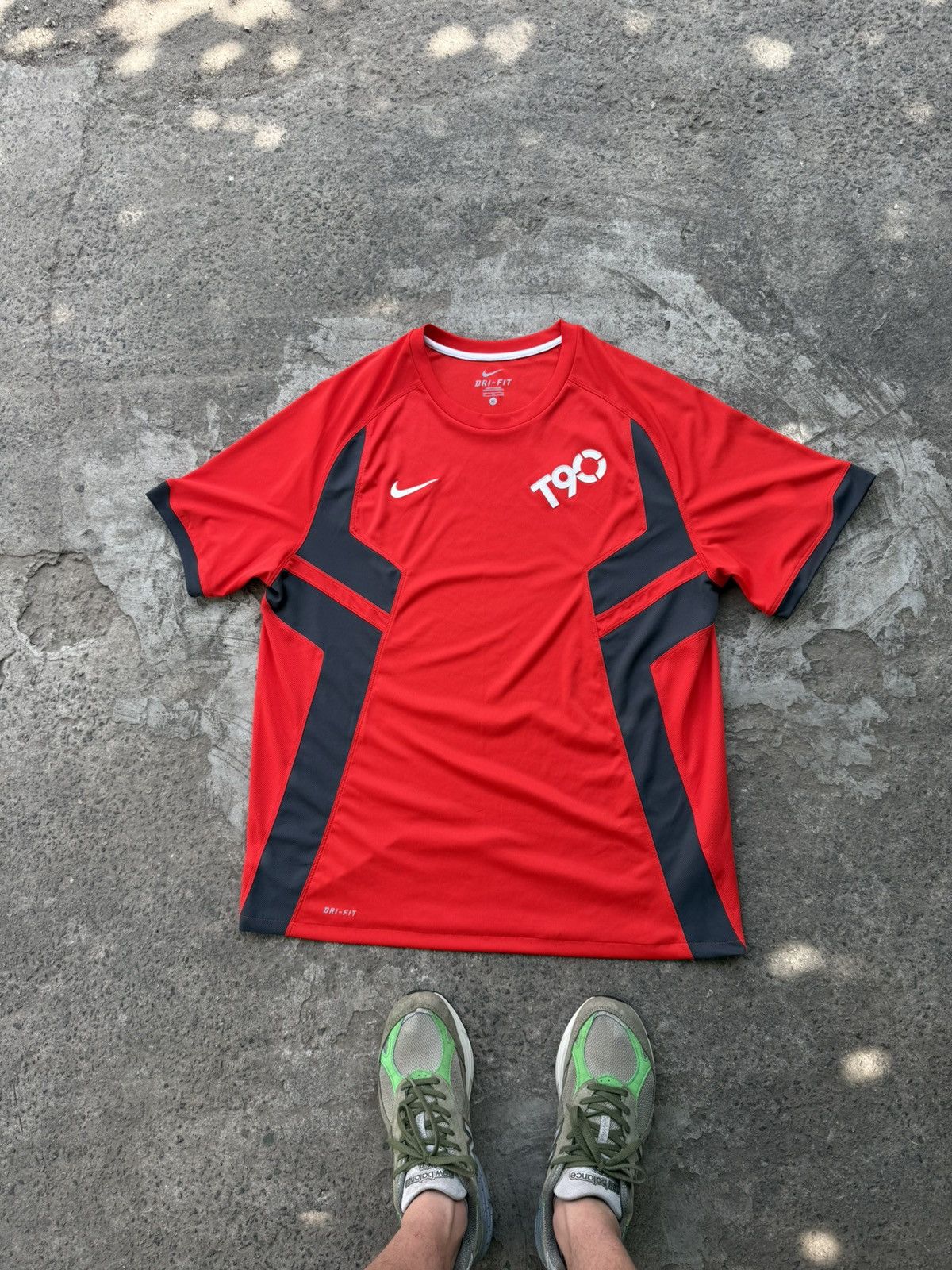Nike Vintage Y2K Nike Total 90 T-shirt Soccer Blokecore Jersey Size US XL / EU 56 / 4 - 6 Thumbnail